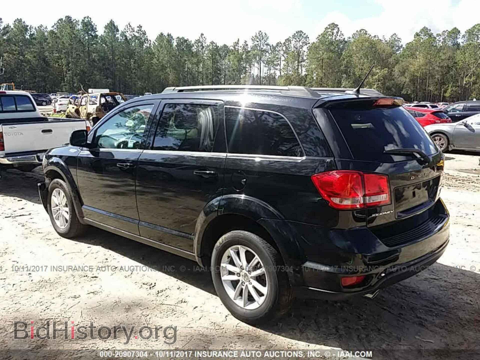 2017 Dodge Journey - VIN: 3C4PDCBGXHT525368 - Фото 3
