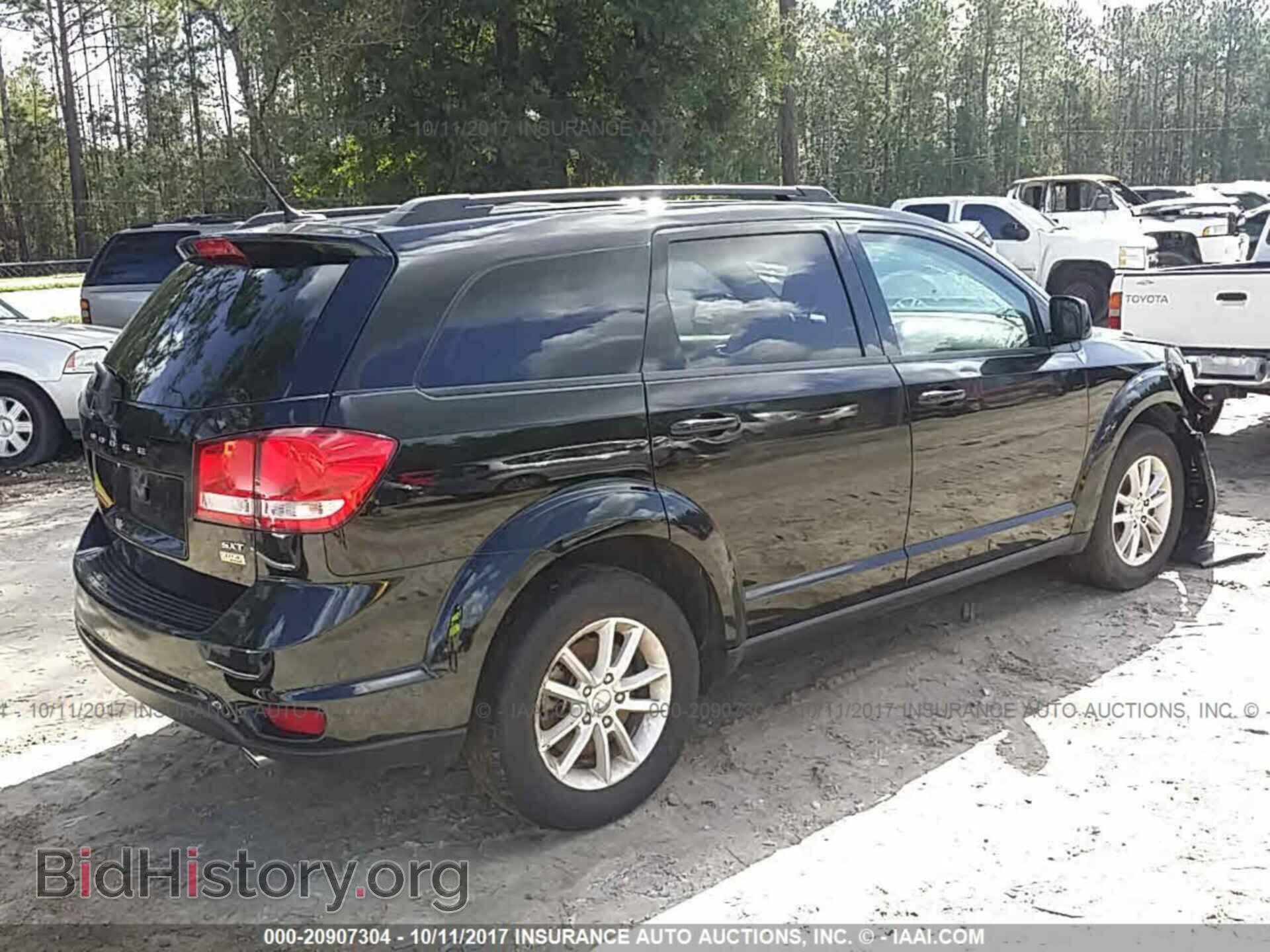 2017 Dodge Journey - VIN: 3C4PDCBGXHT525368 - Фото 4
