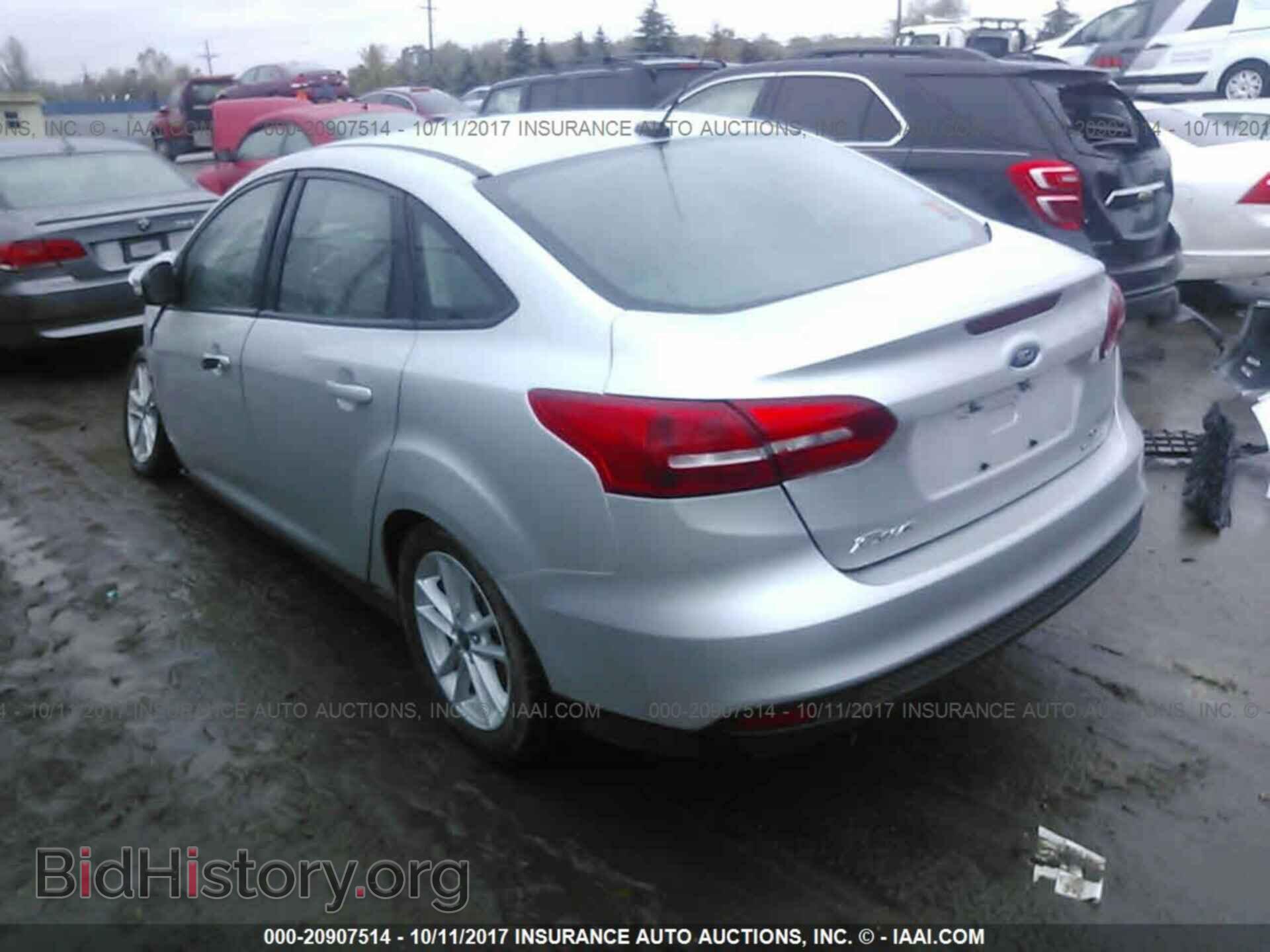 2016 Ford Focus - VIN: 1FADP3F23GL284097 - Фото 3