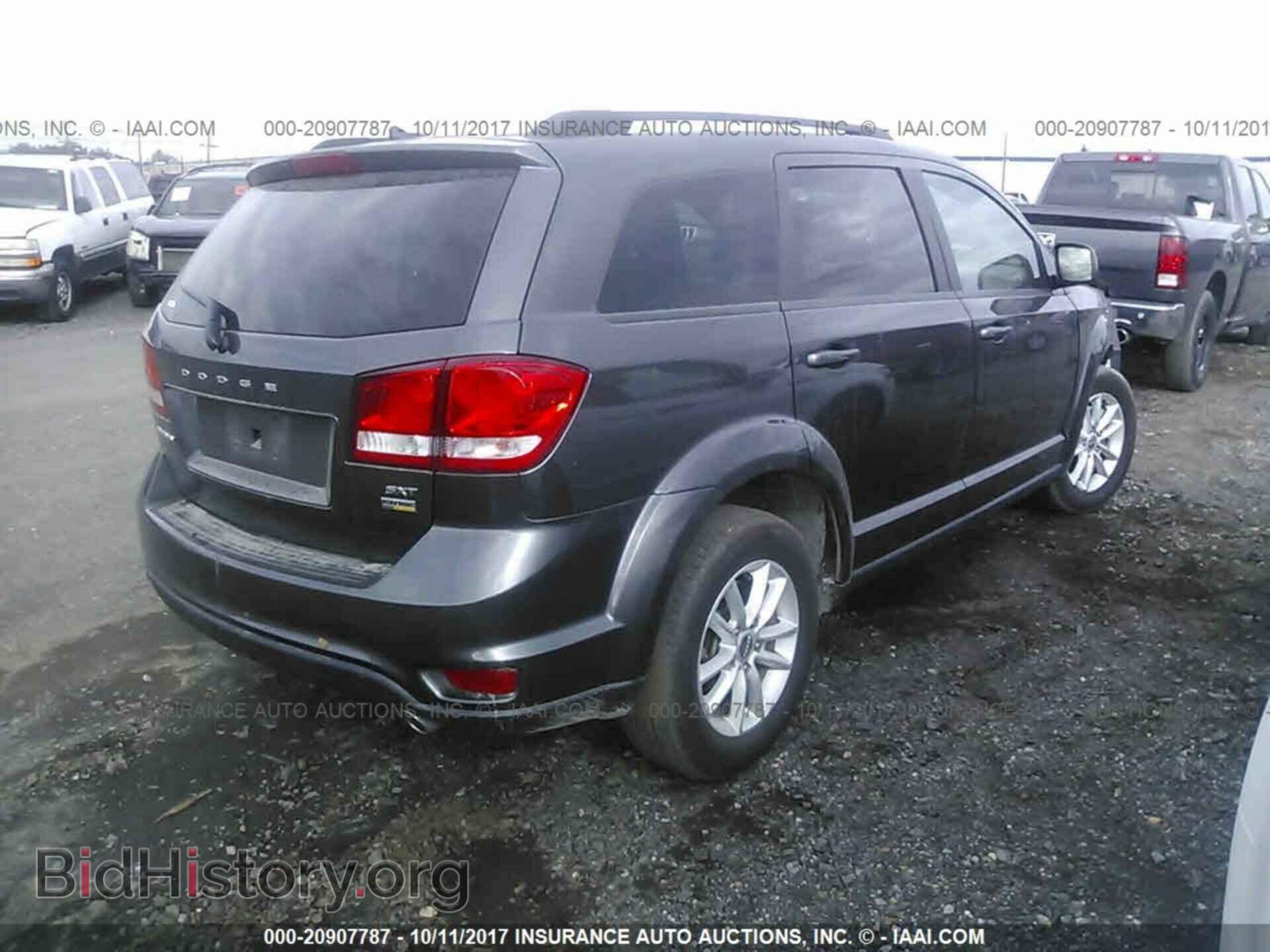 2017 Dodge Journey - VIN: 3C4PDCBGXHT591077 - Фото 4