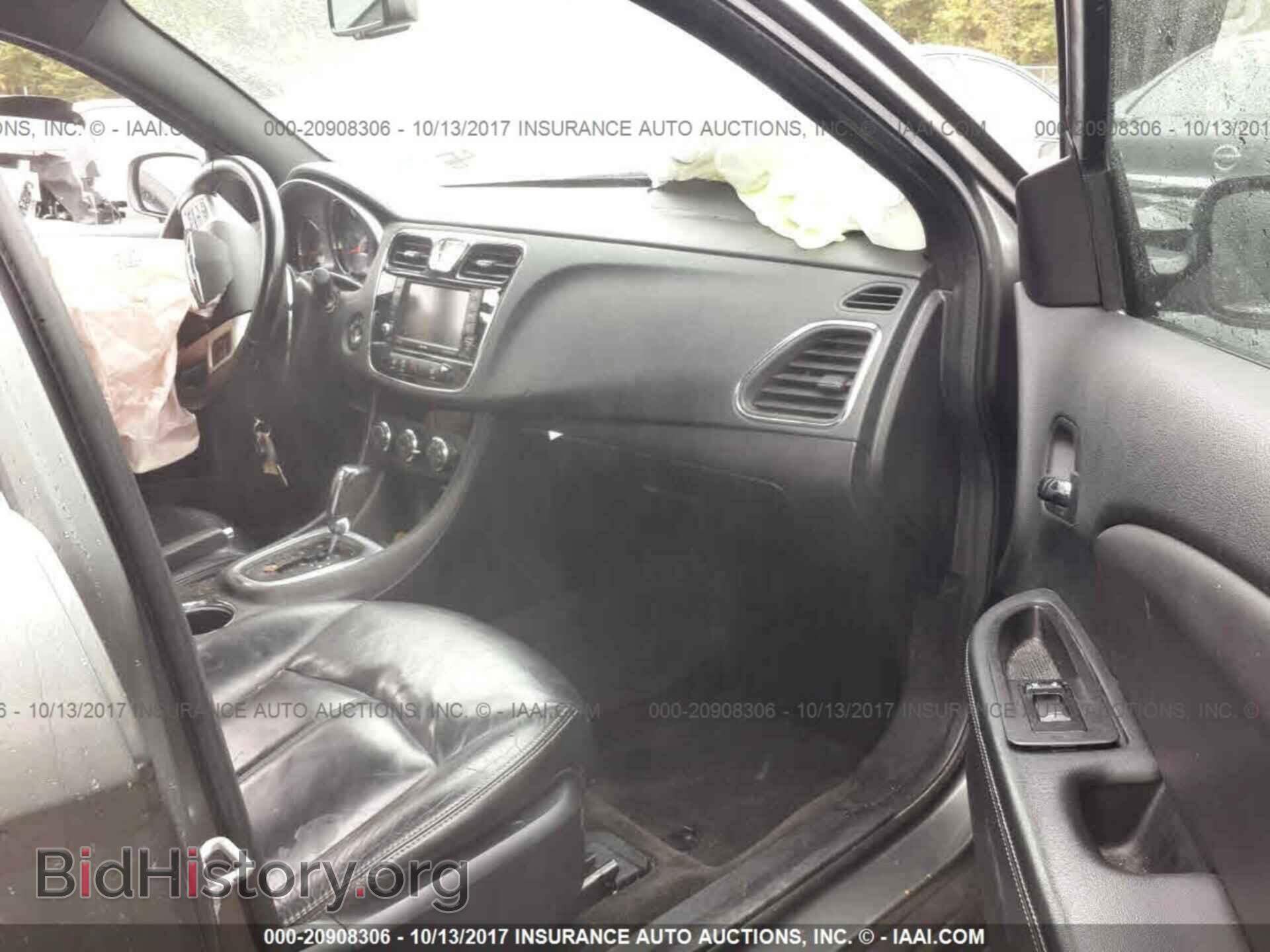 2012 Chrysler 200 - VIN: 1C3CCBCB7CN120371 - Фото 5