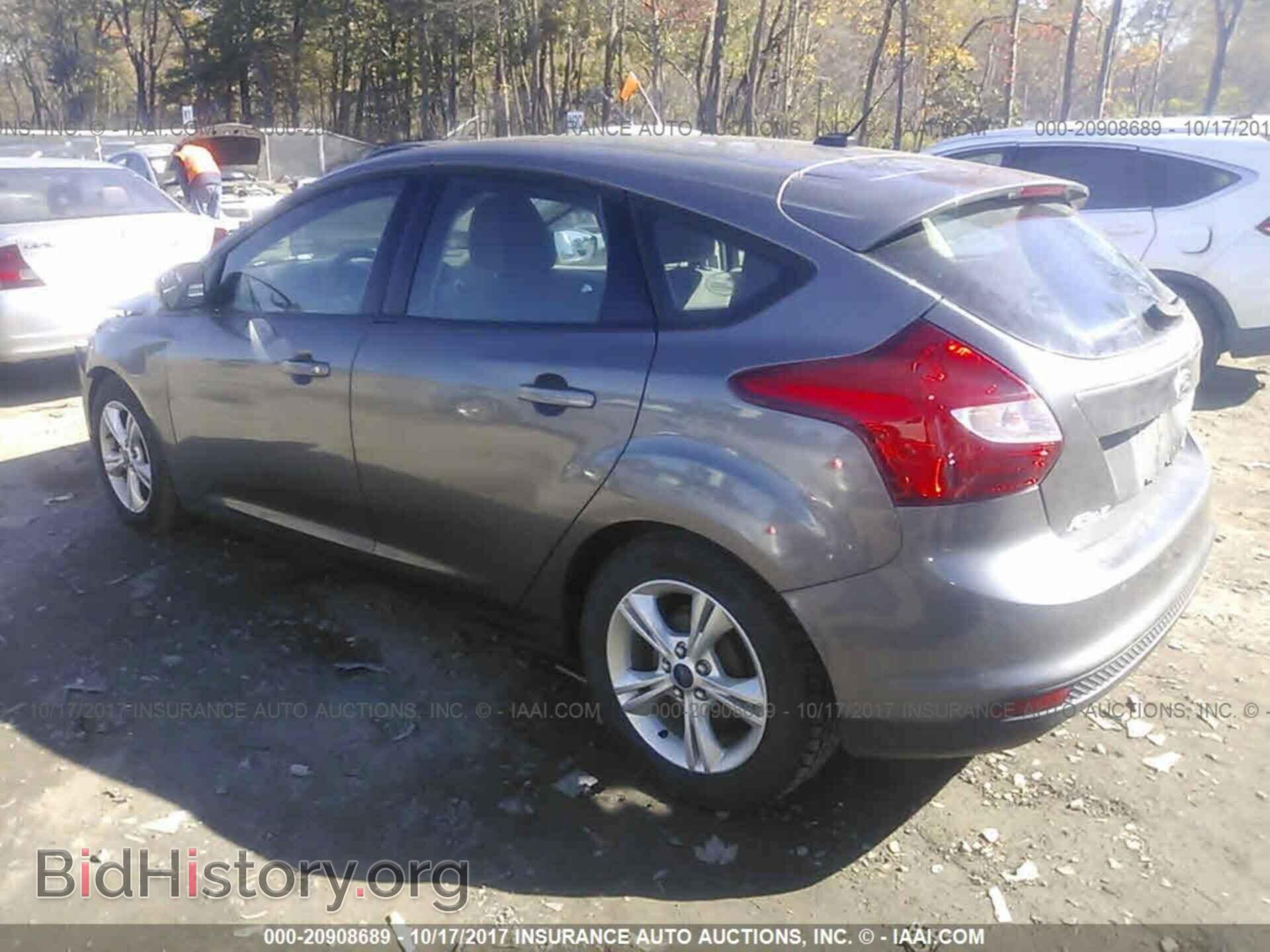2014 Ford Focus - VIN: 1FADP3K26EL329357 - Photo 3
