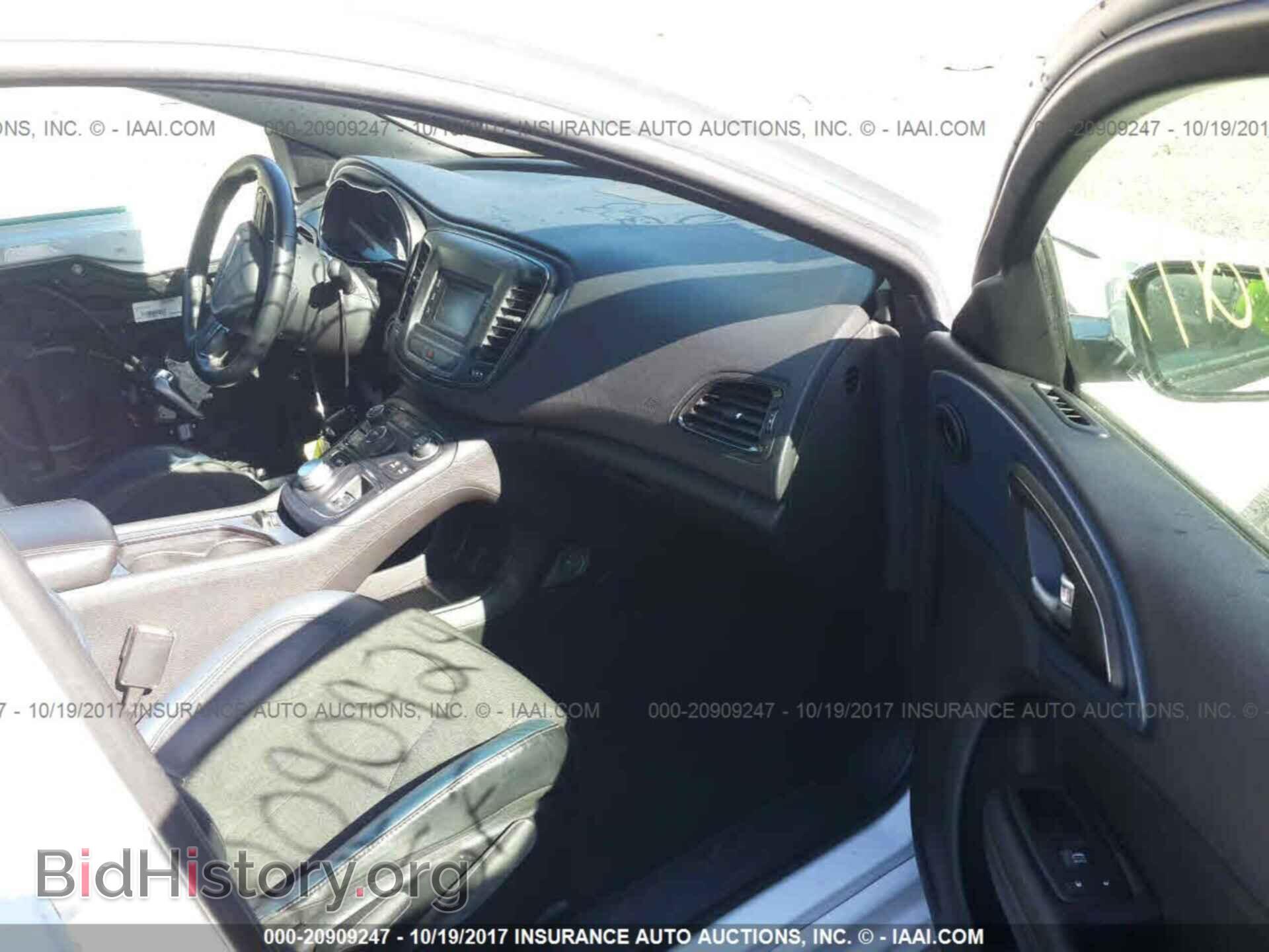2015 Chrysler 200 - VIN: 1C3CCCBG8FN514842 - Photo 5