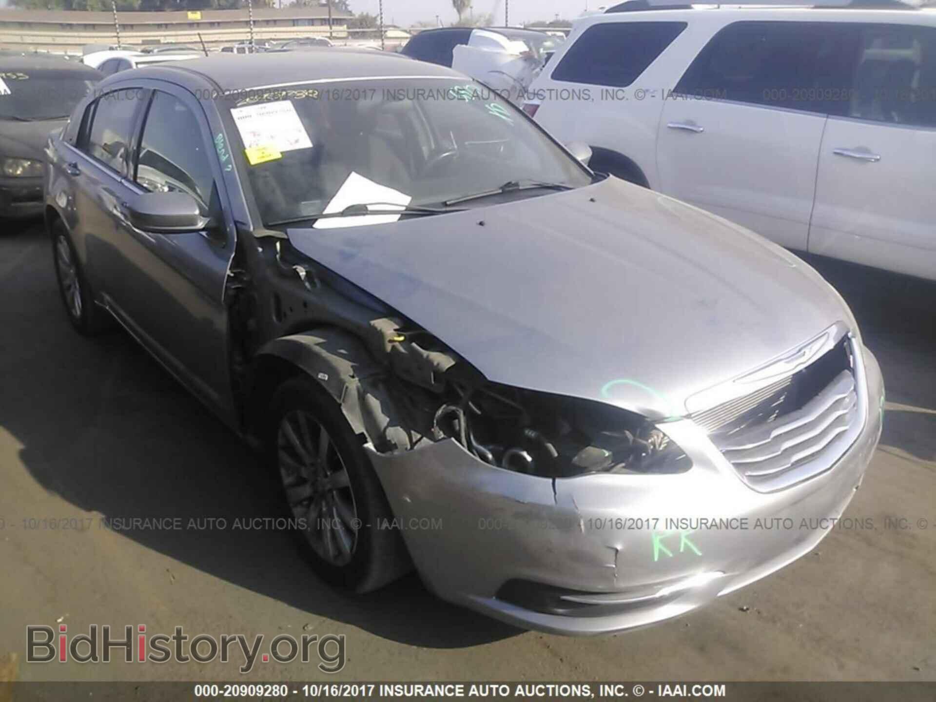 Photo 1C3CCBBG4DN658797 - Chrysler 200 2013