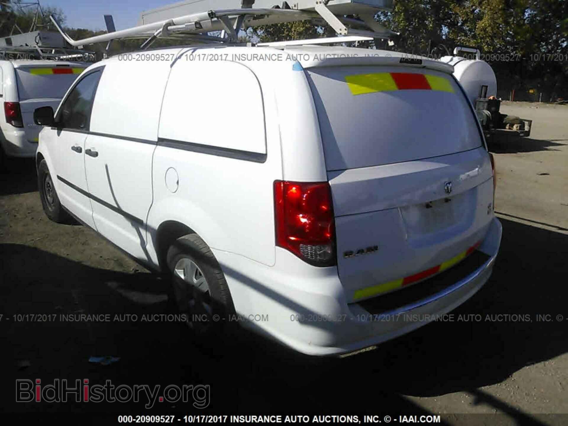 2013 Ram Tradesman - VIN: 2C4JRGAG9DR811757 - Фото 3