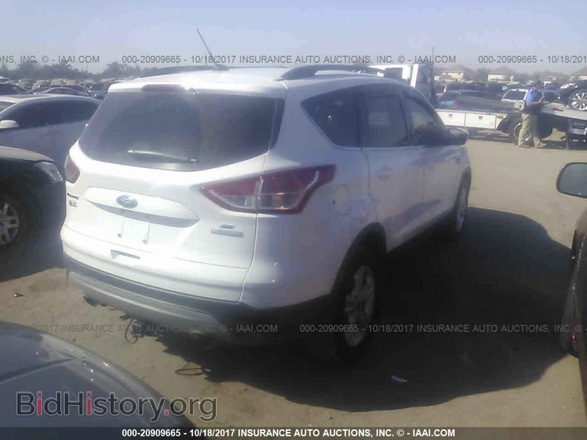 2015 Ford Escape - VIN: 1FMCU0G98FUA29068 - Photo 4