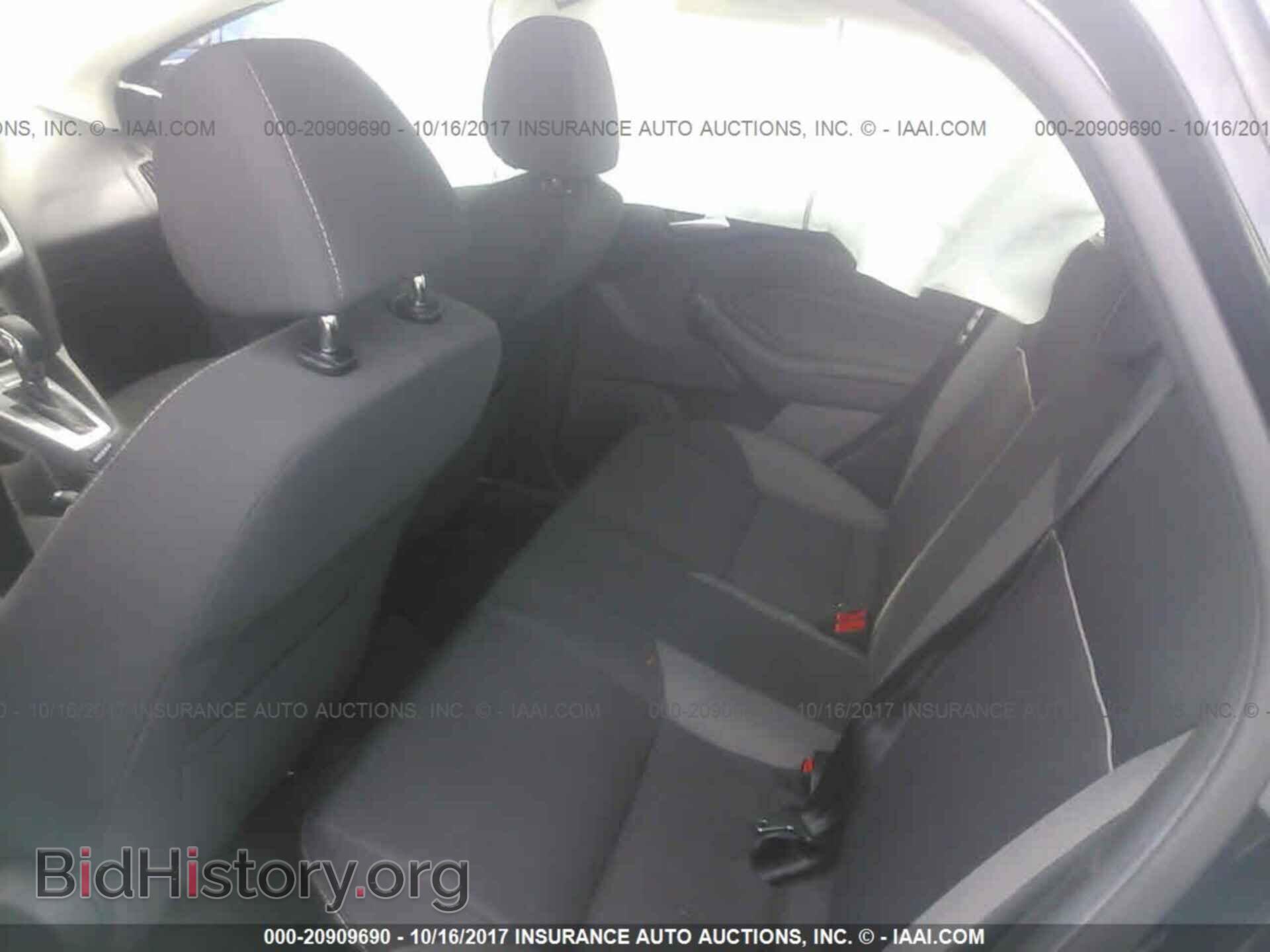2014 Ford Focus - VIN: 1FADP3F23EL215018 - Photo 8