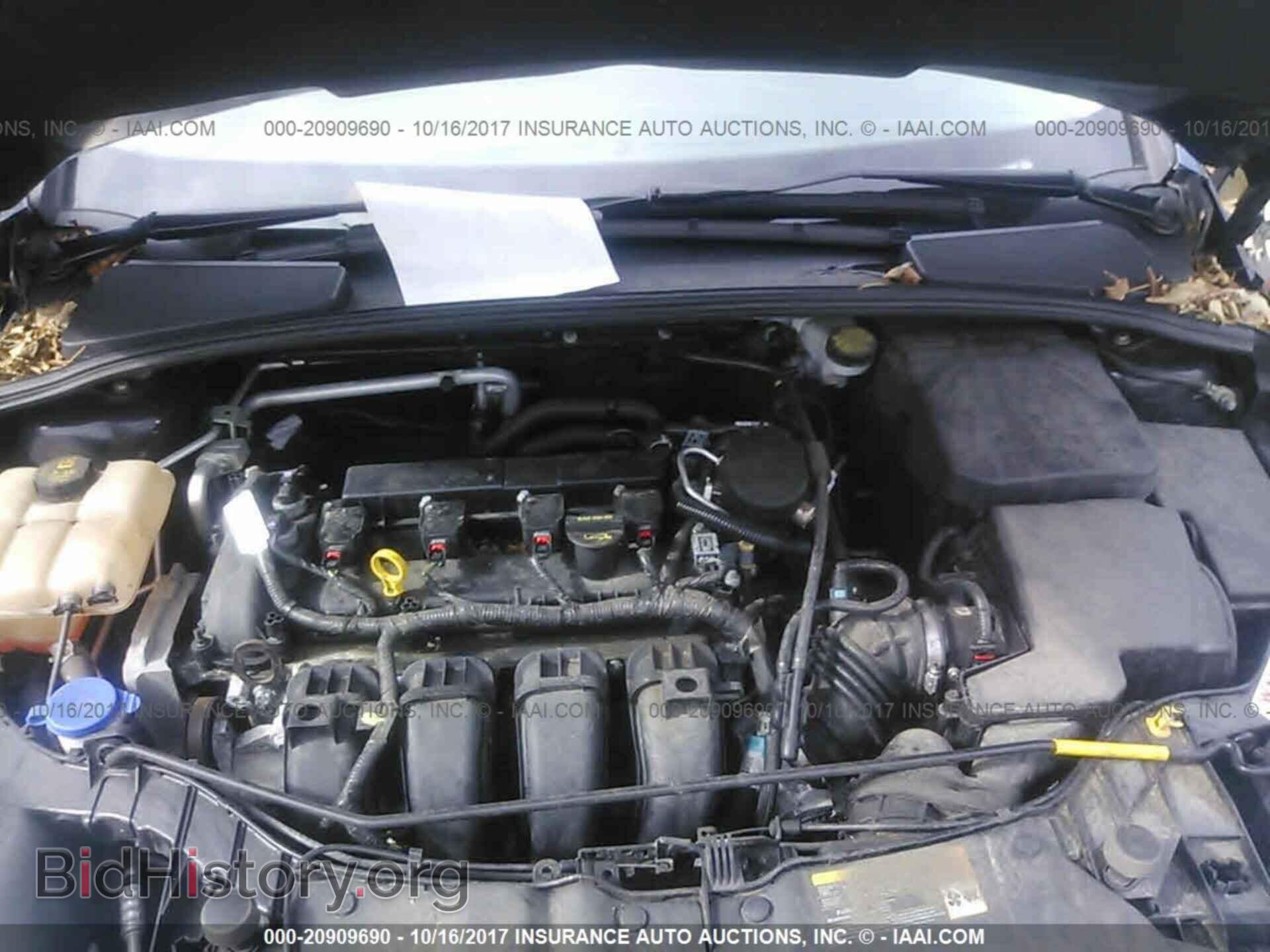 2014 Ford Focus - VIN: 1FADP3F23EL215018 - Photo 10