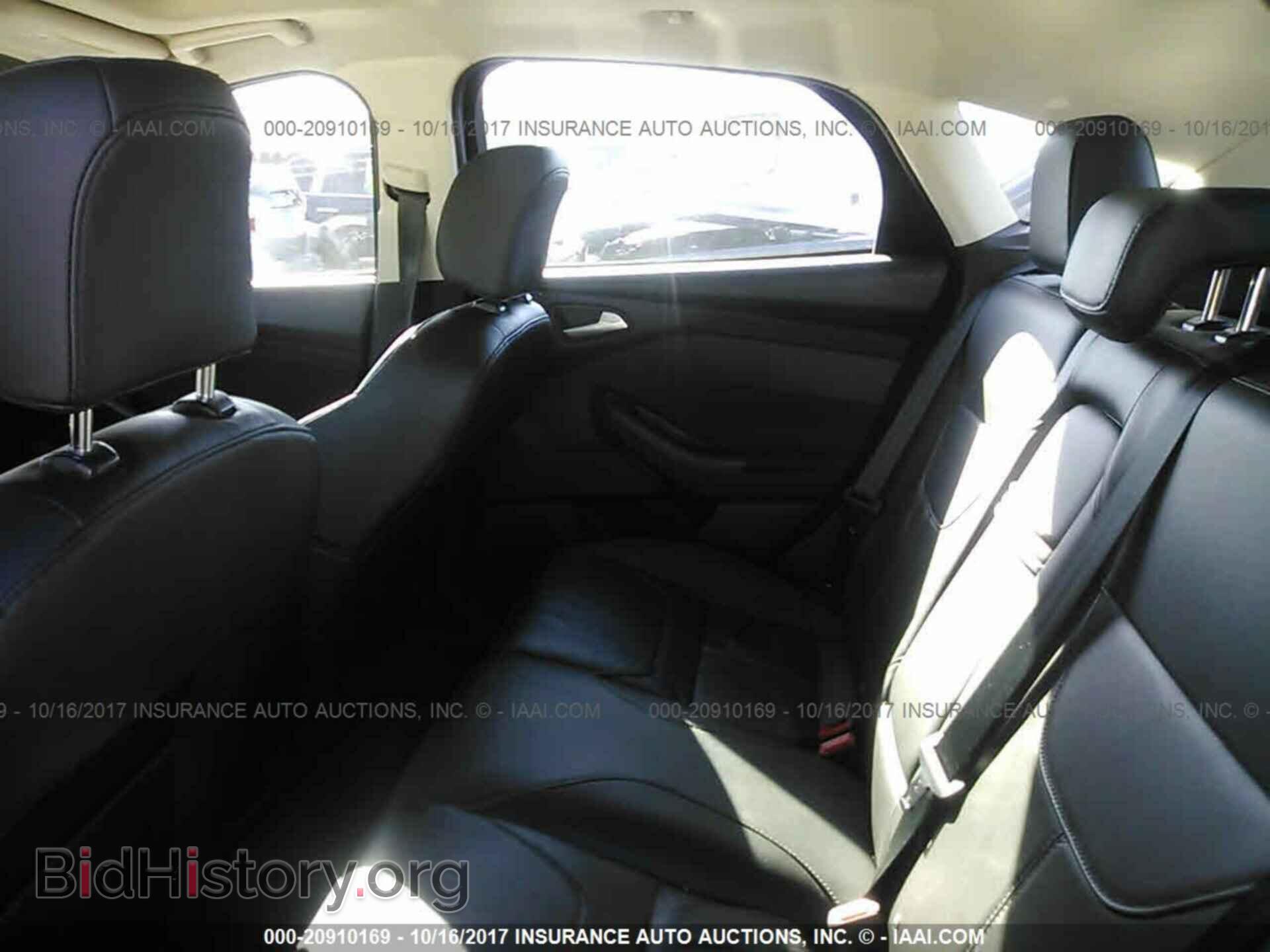 2016 Ford Focus - VIN: 1FADP3K28GL325992 - Фото 8
