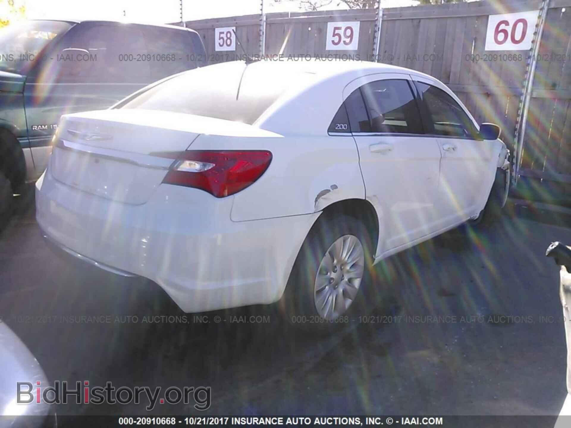 2012 Chrysler 200 - VIN: 1C3CCBAB6CN320158 - Фото 4