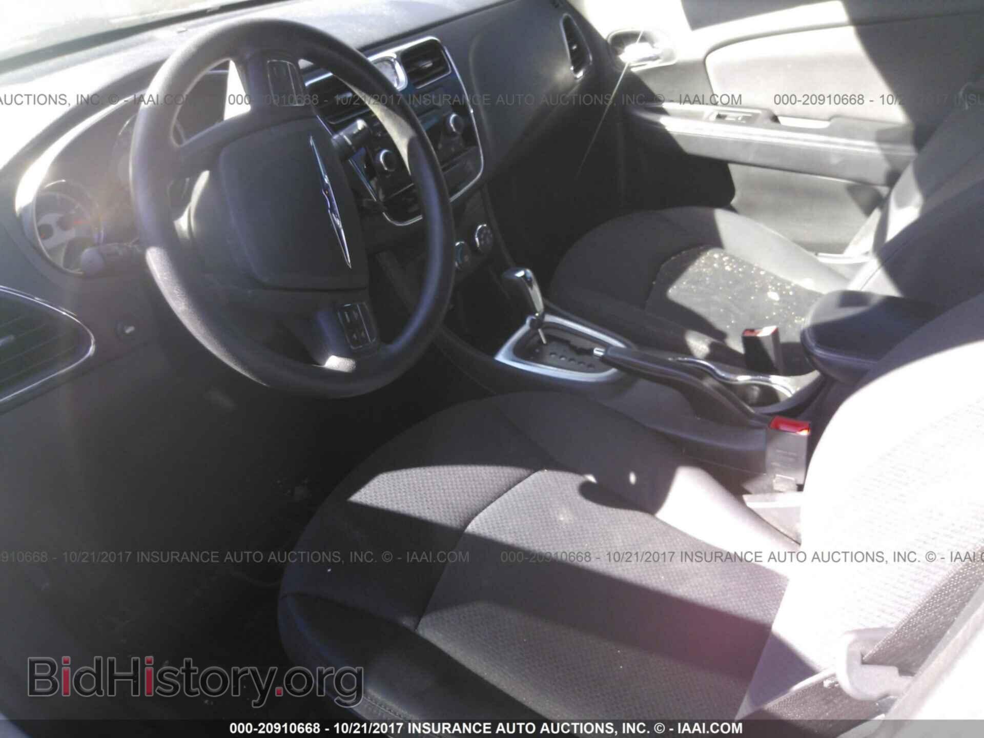 2012 Chrysler 200 - VIN: 1C3CCBAB6CN320158 - Фото 5