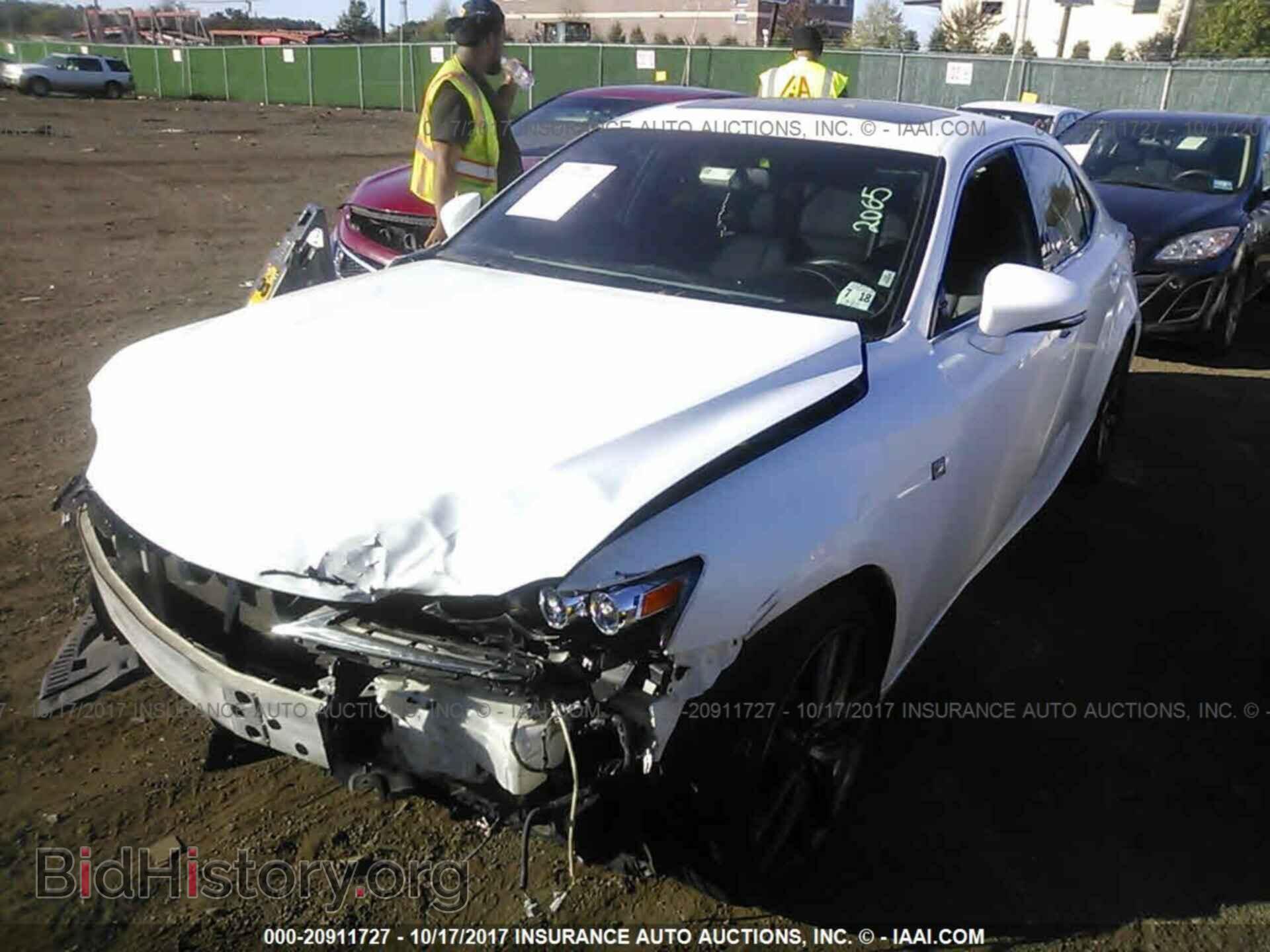 2014 Lexus Is - VIN: JTHCE1D22E5000400 - Photo 2