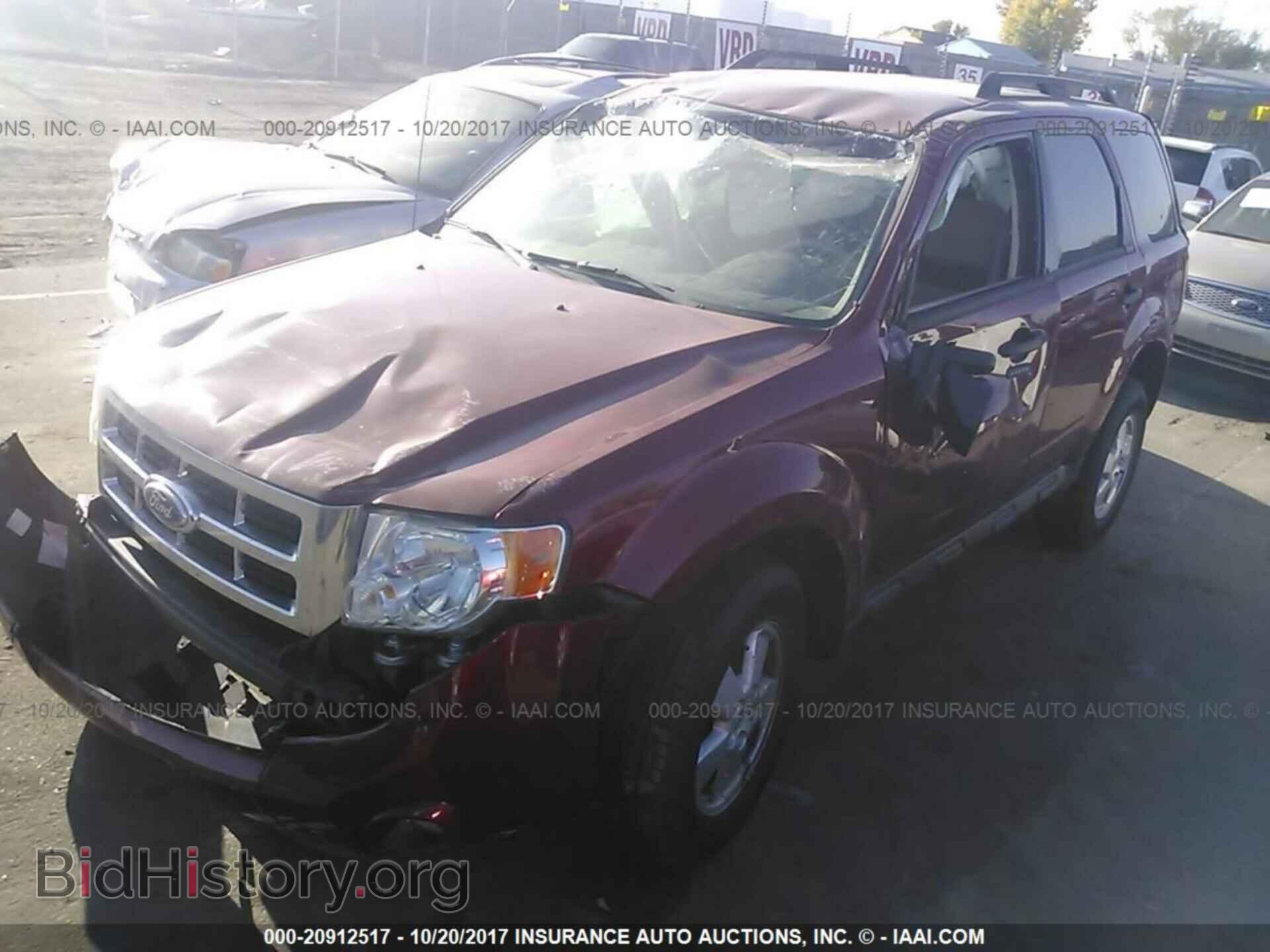 2011 Ford Escape - VIN: 1FMCU0D7XBKC25330 - Фото 2