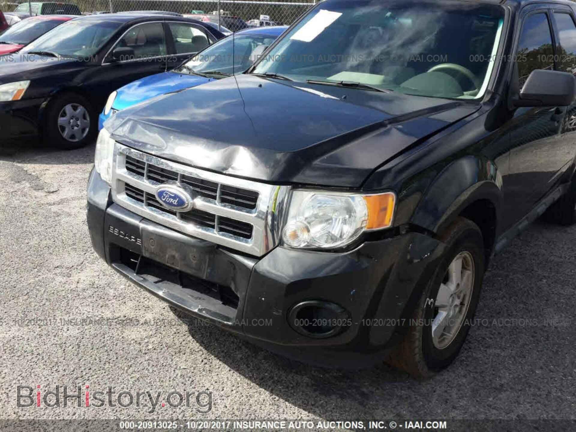 2011 Ford Escape - VIN: 1FMCU0C77BKC12858 - Фото 6