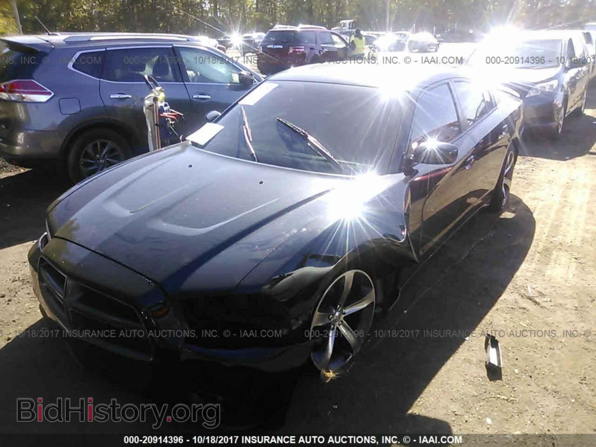 2014 Dodge Charger - VIN: 2C3CDXCT2EH277708 - Photo 2