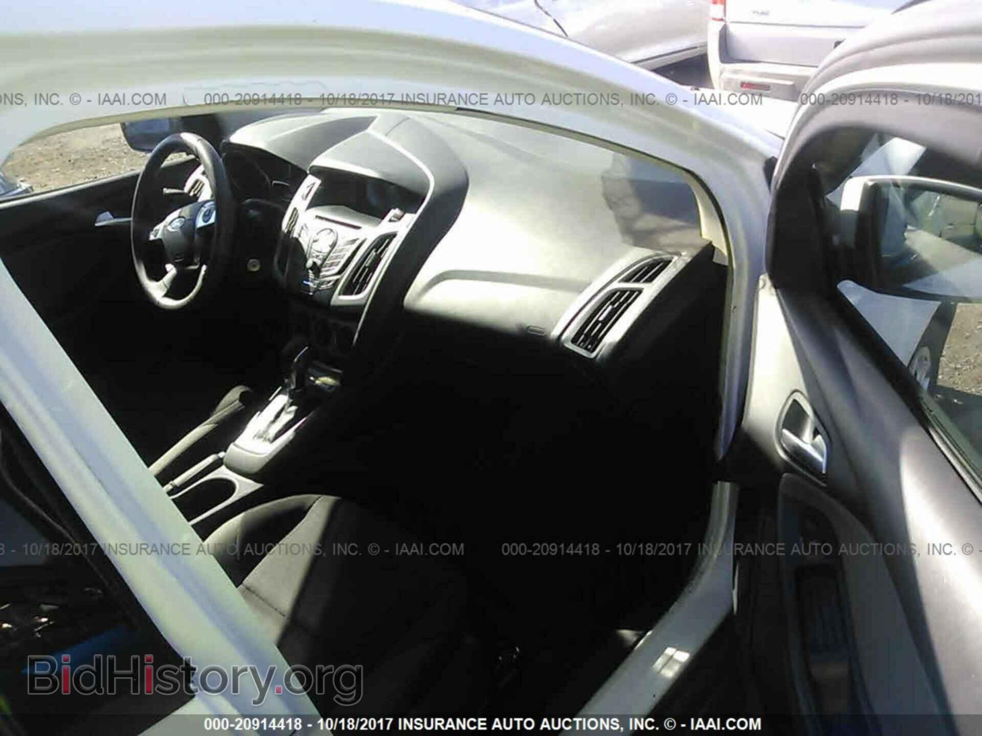 2012 Ford Focus - VIN: 1FAHP3F24CL271743 - Photo 5