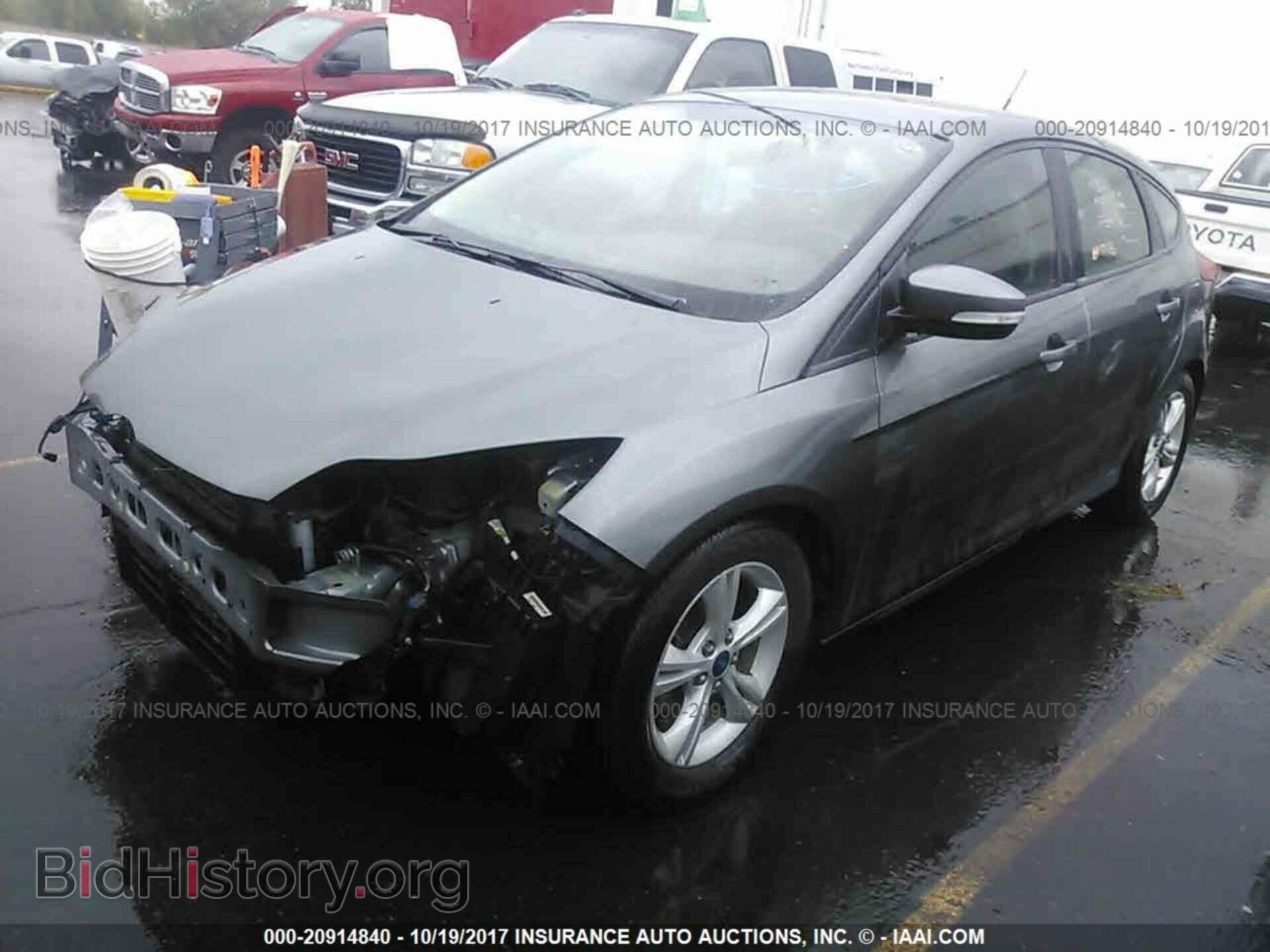 2014 Ford Focus - VIN: 1FADP3K23EL433272 - Photo 2