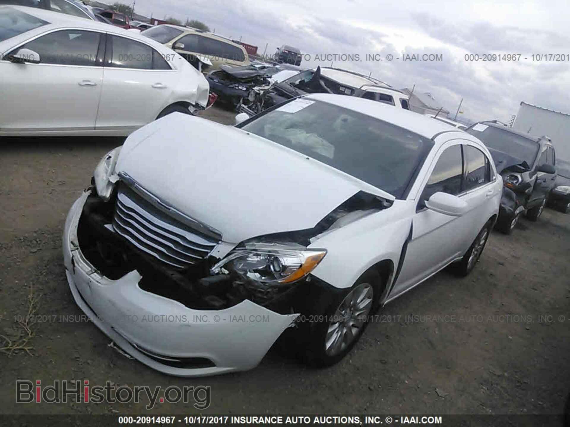 2012 Chrysler 200 - VIN: 1C3CCBAB6CN130814 - Фото 2
