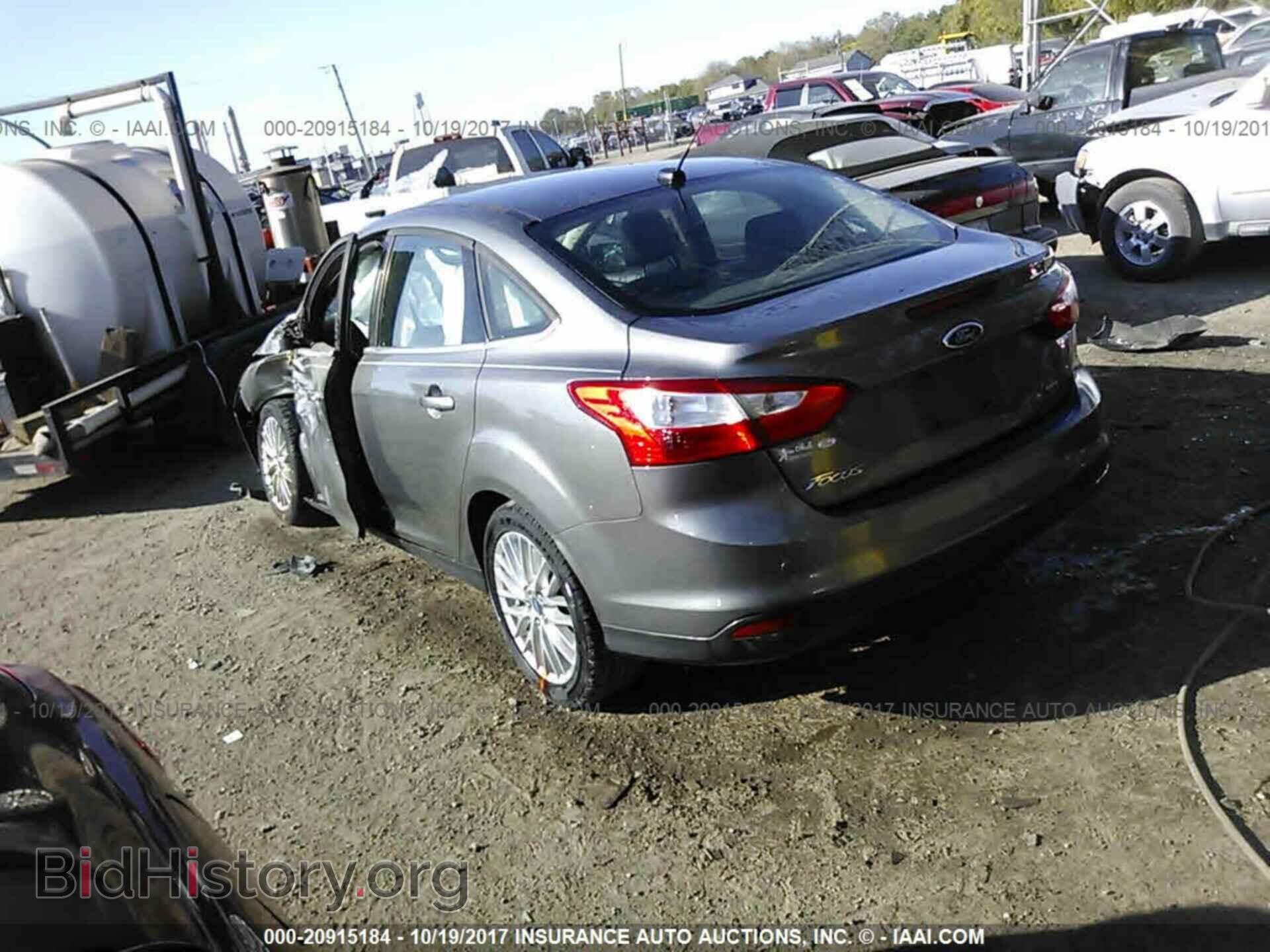 2012 Ford Focus - VIN: 1FAHP3H29CL206741 - Фото 3