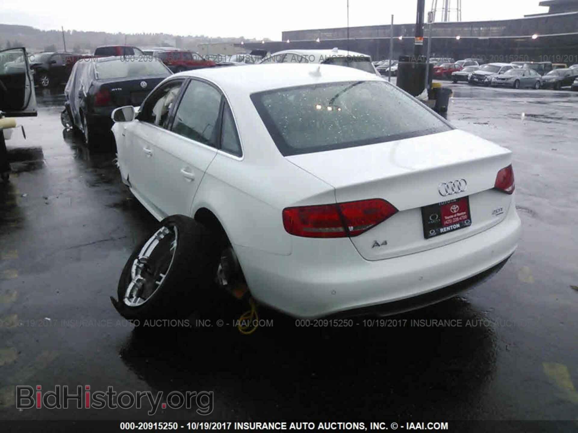 2011 Audi A4 - VIN: WAUKFAFL7BN003074 - Фото 3