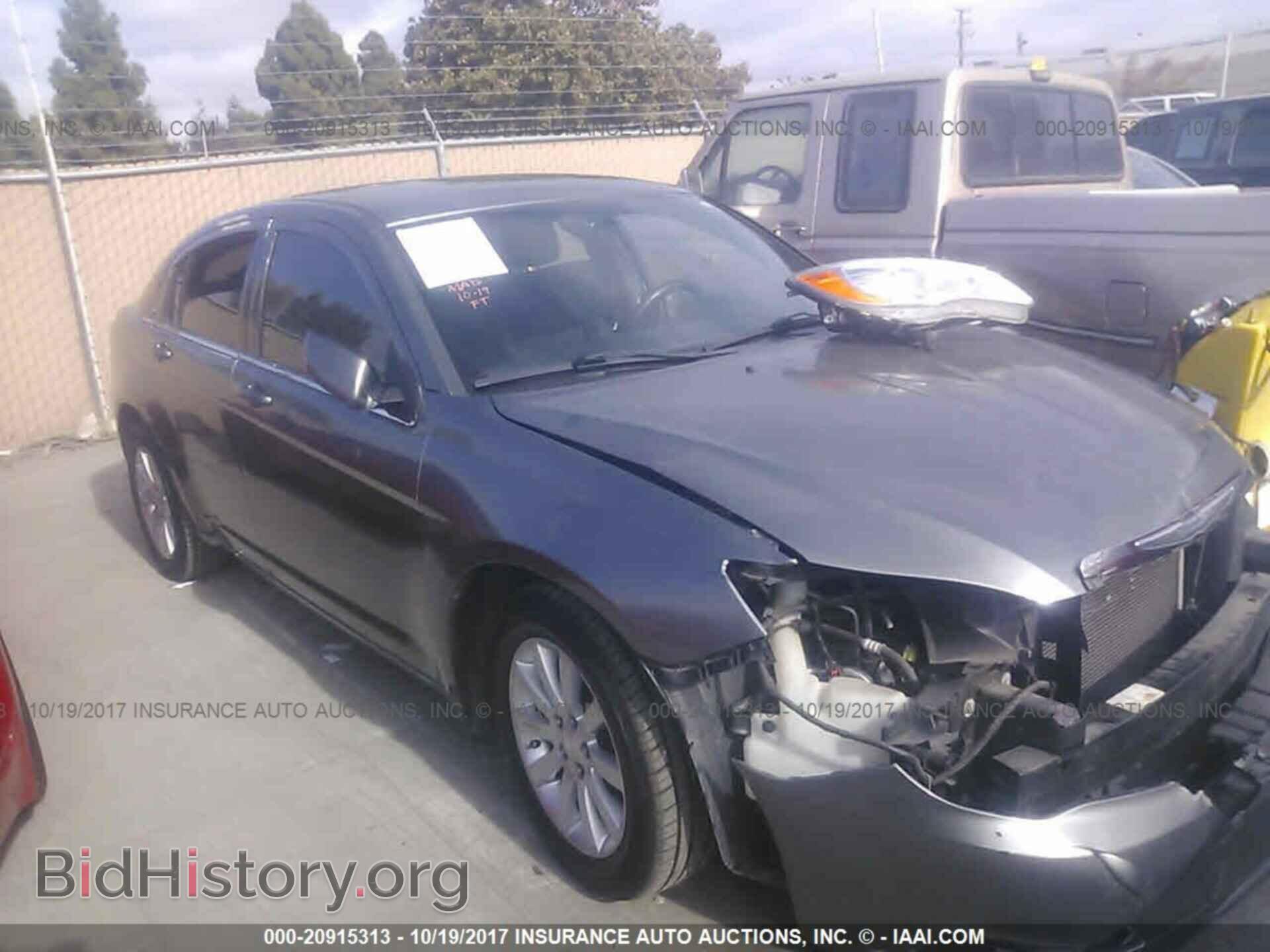 Photo 1C3CCBBB1CN119976 - Chrysler 200 2012