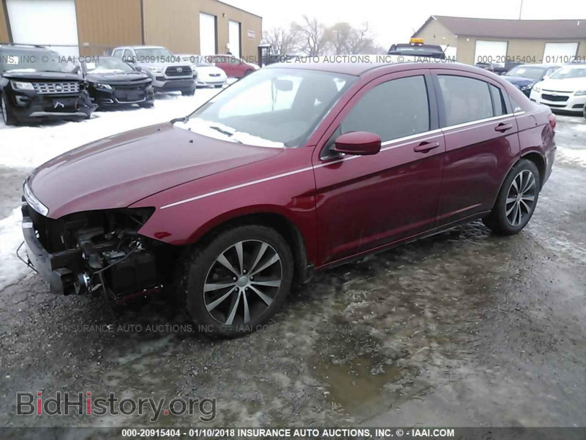 2014 Chrysler 200 - VIN: 1C3CCBBG8EN115499 - Фото 2