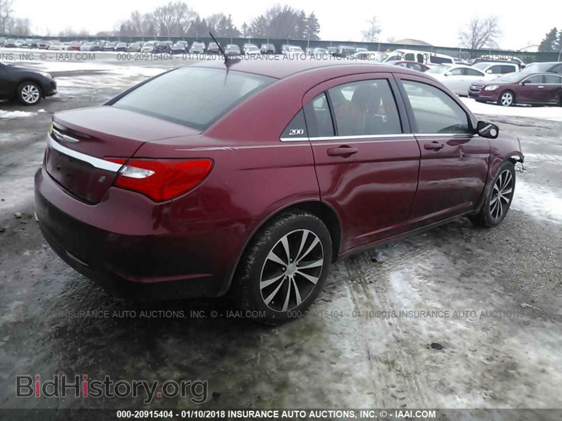 2014 Chrysler 200 - VIN: 1C3CCBBG8EN115499 - Фото 4