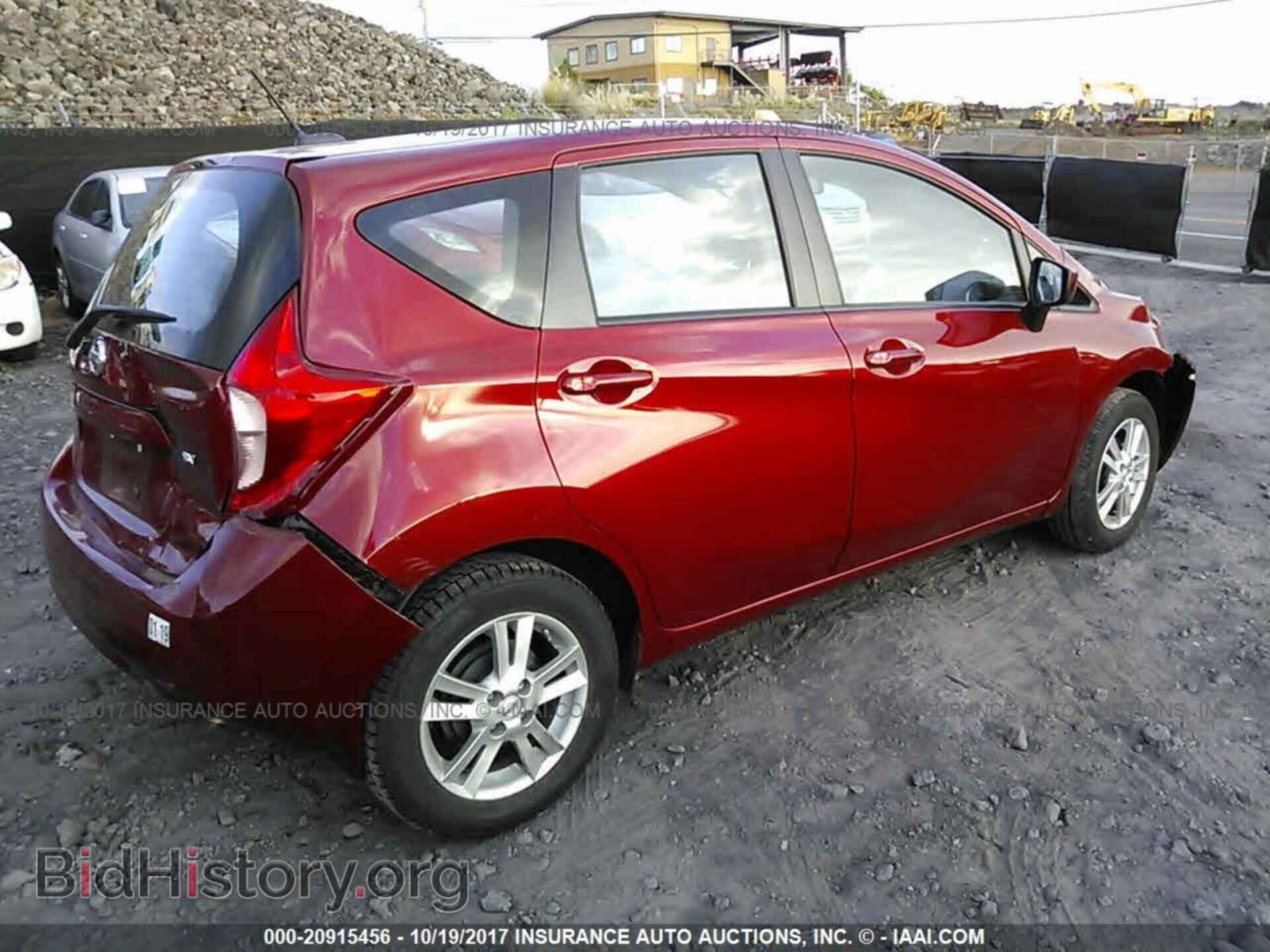 2016 Nissan Versa note - VIN: 3N1CE2CP6GL409543 - Photo 4