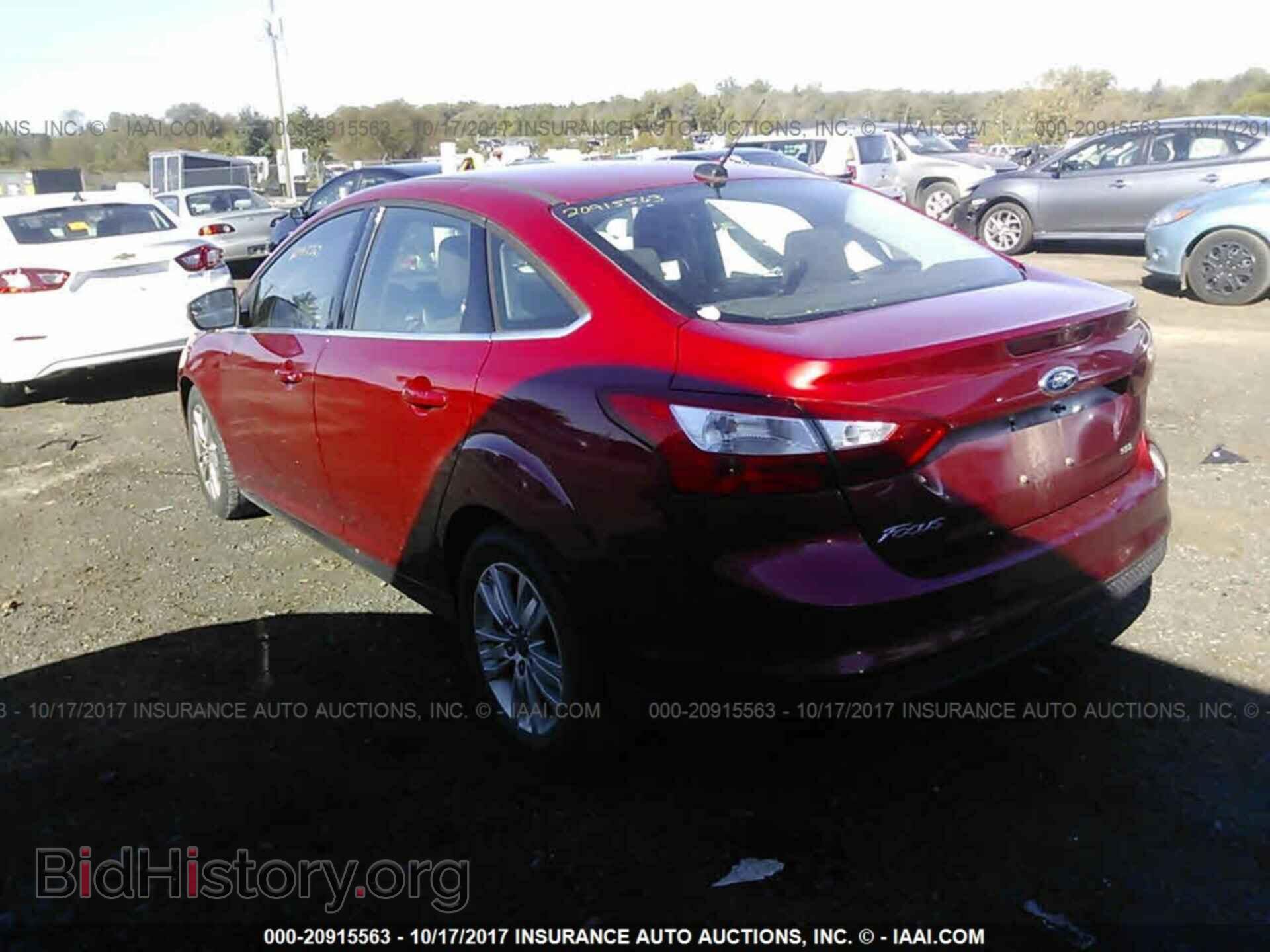 2012 Ford Focus - VIN: 1FAHP3H29CL361225 - Photo 3