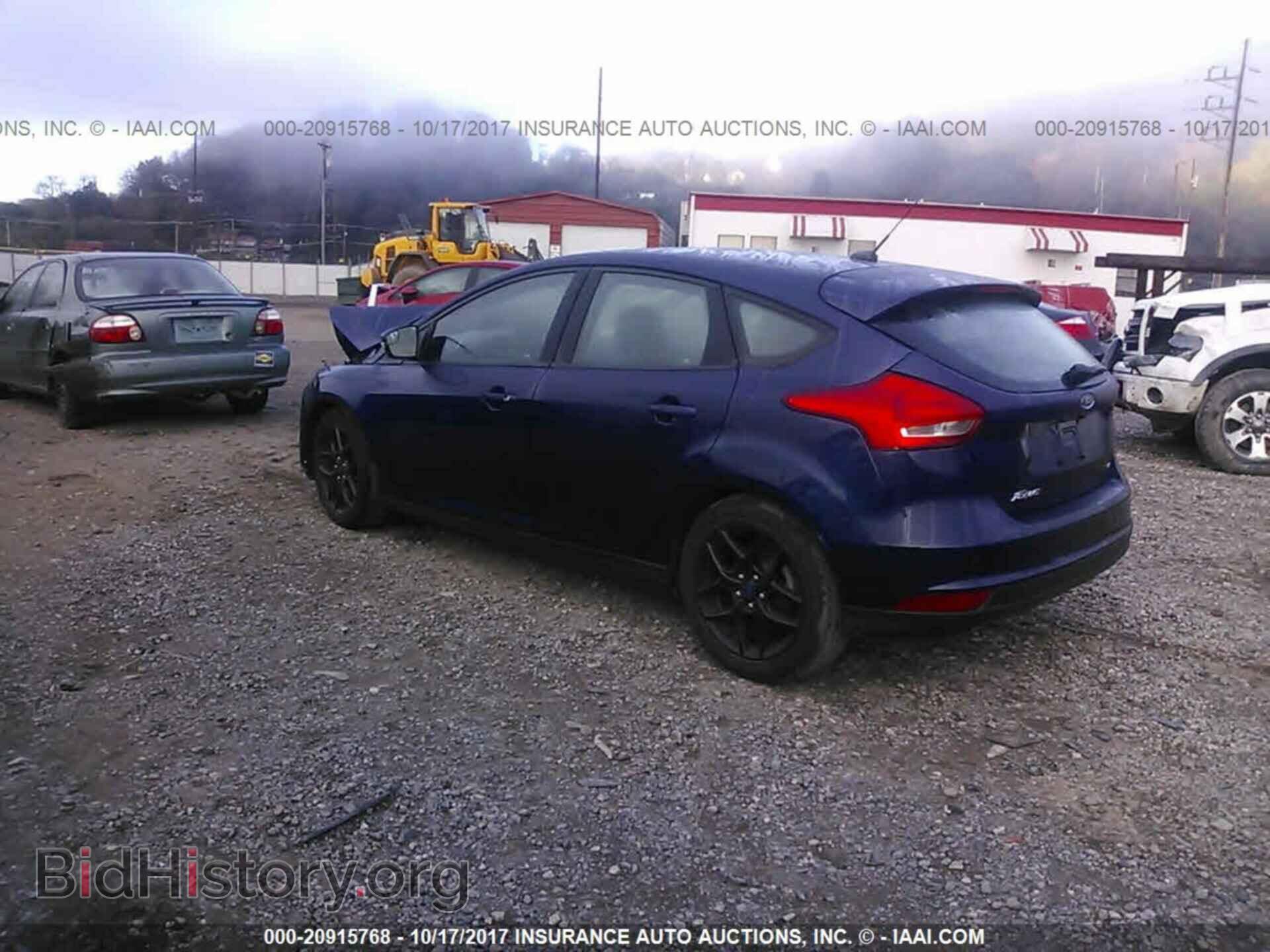 2016 Ford Focus - VIN: 1FADP3K22GL299177 - Photo 3
