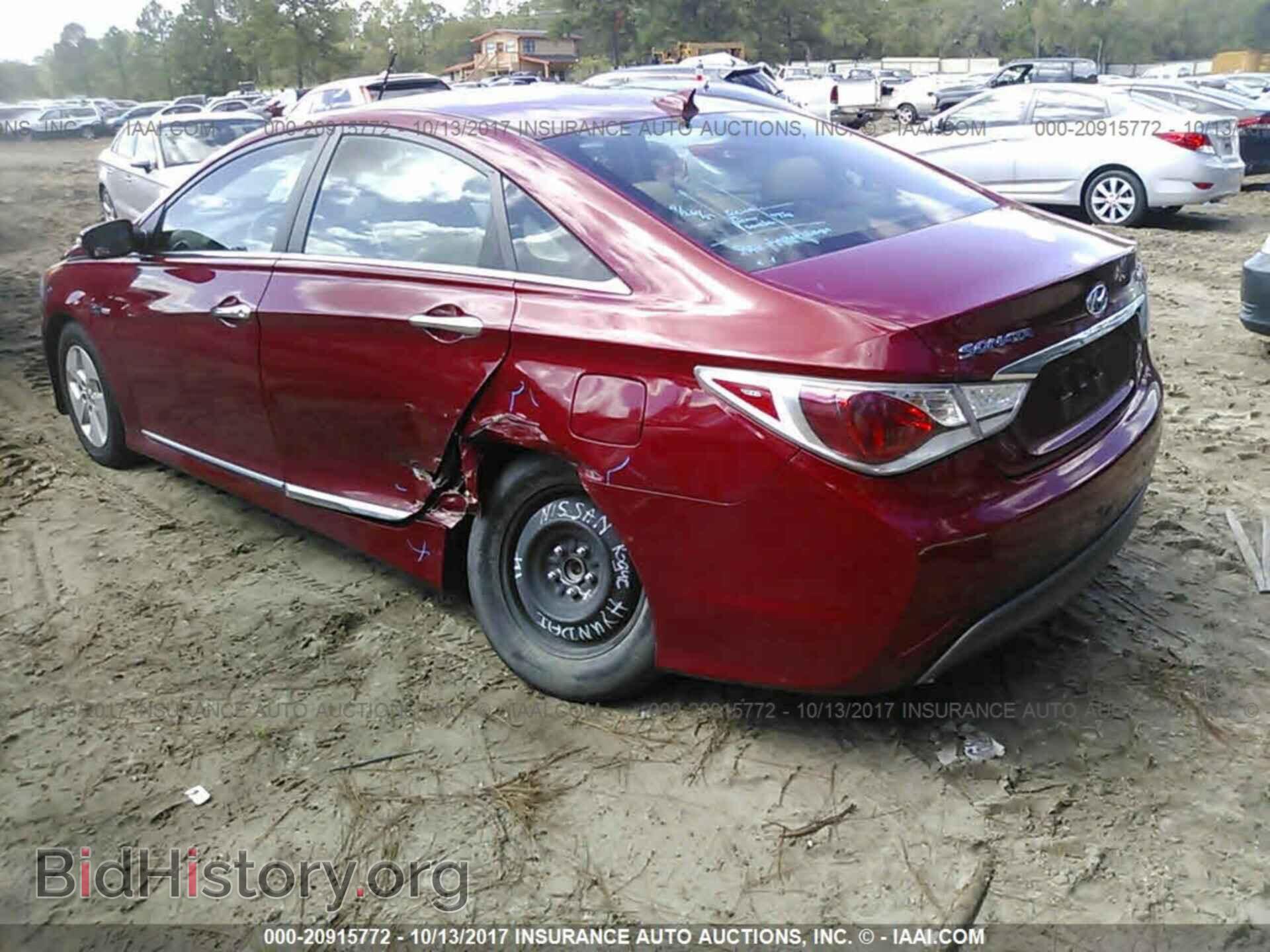2012 Hyundai Sonata - VIN: KMHEC4A48CA046868 - Photo 3