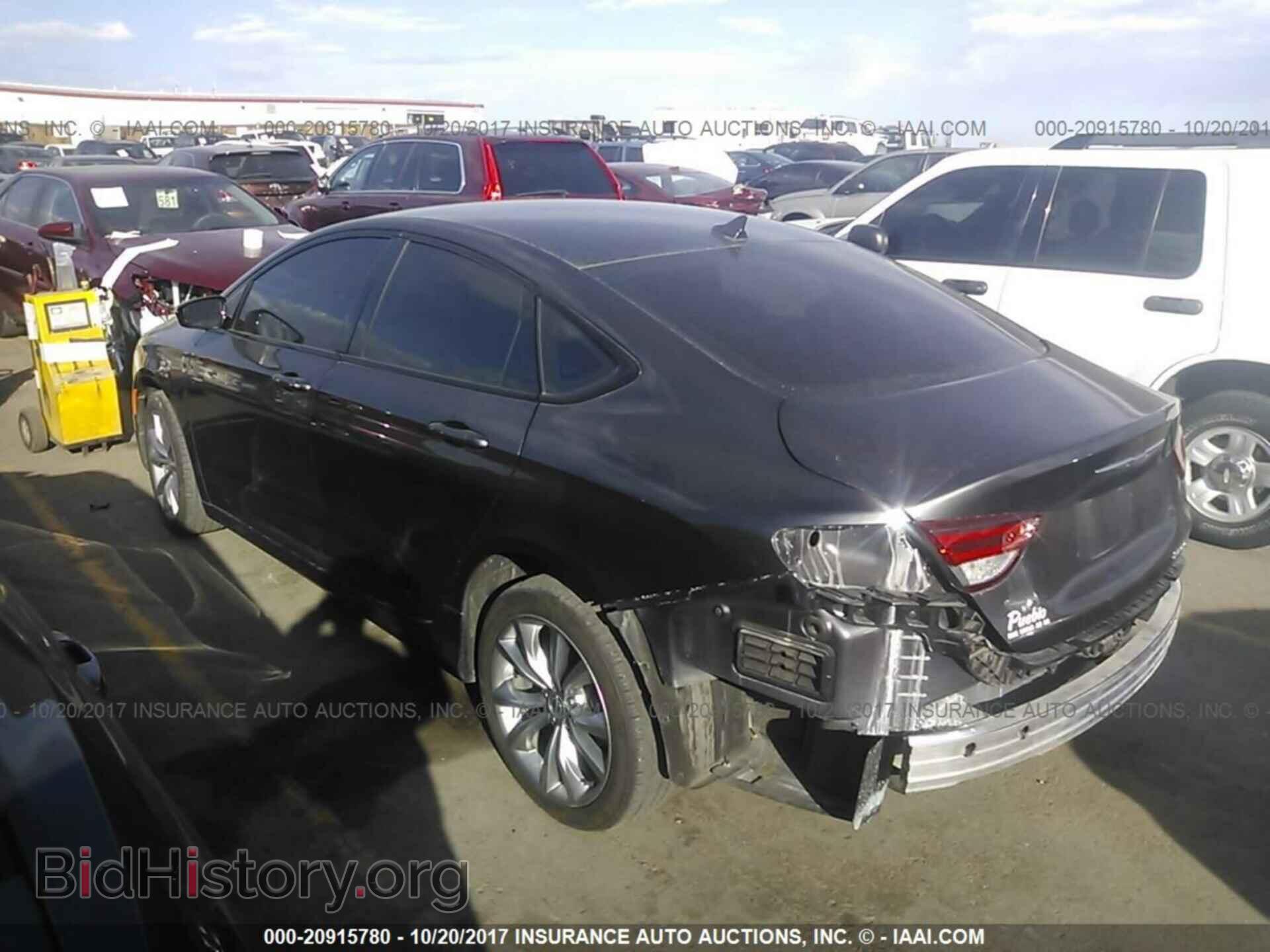 2016 Chrysler 200 - VIN: 1C3CCCBB0GN133315 - Фото 3