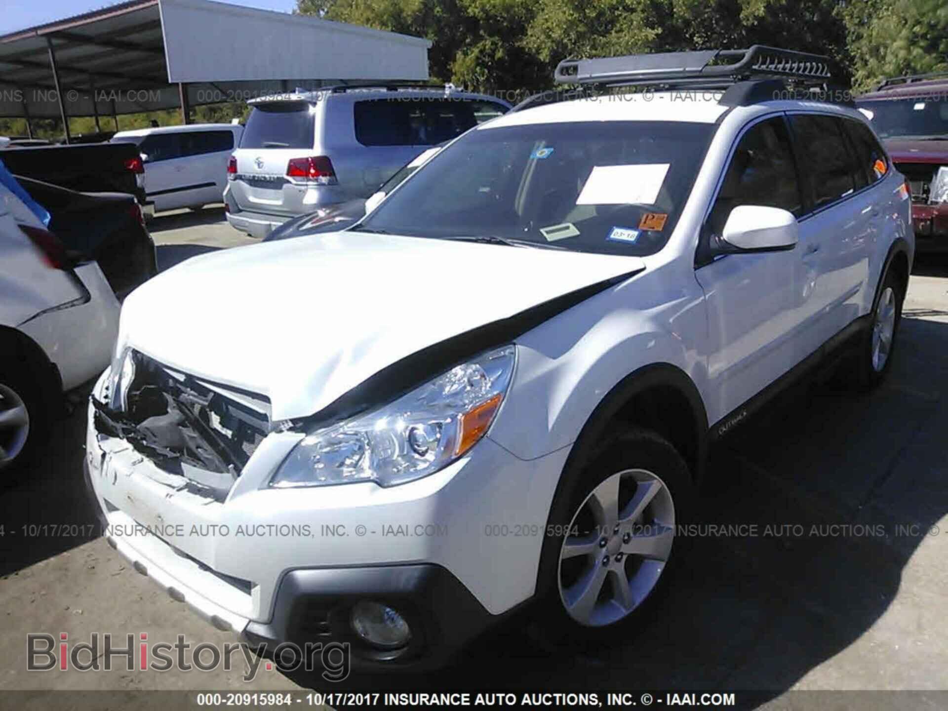 2014 Subaru Outback - VIN: 4S4BRCCC2E3237466 - Фото 2