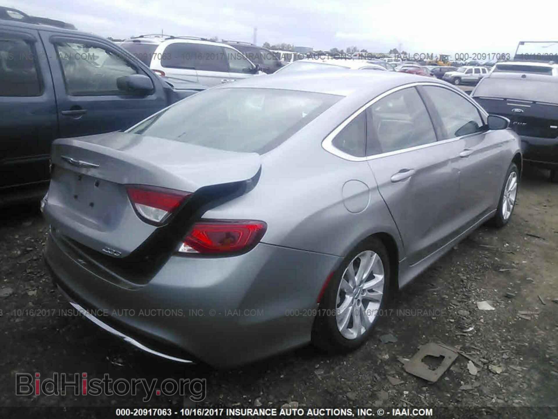 2015 Chrysler 200 - VIN: 1C3CCCAB1FN722762 - Photo 4