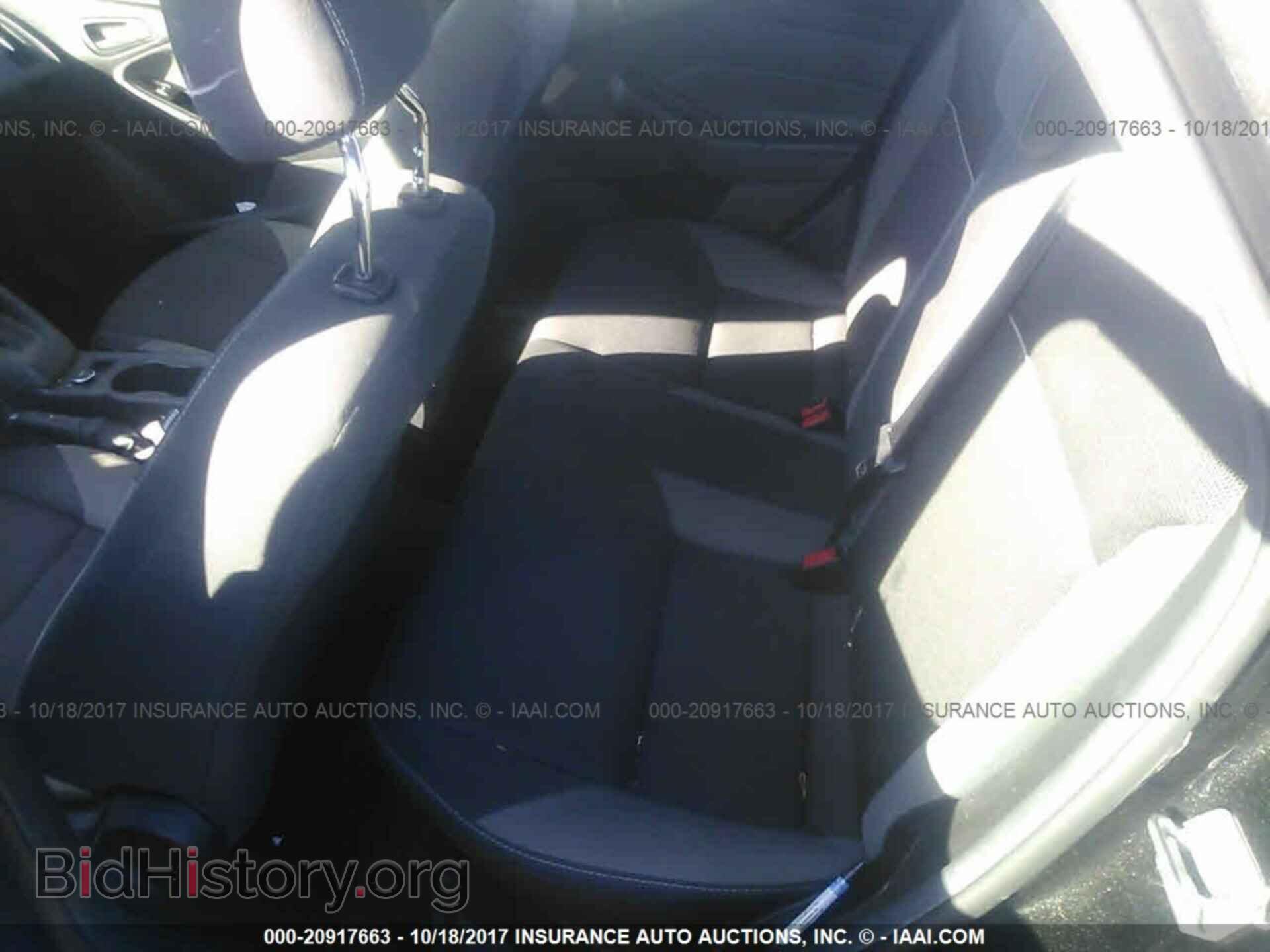 2014 Ford Focus - VIN: 1FADP3E22EL404082 - Photo 8