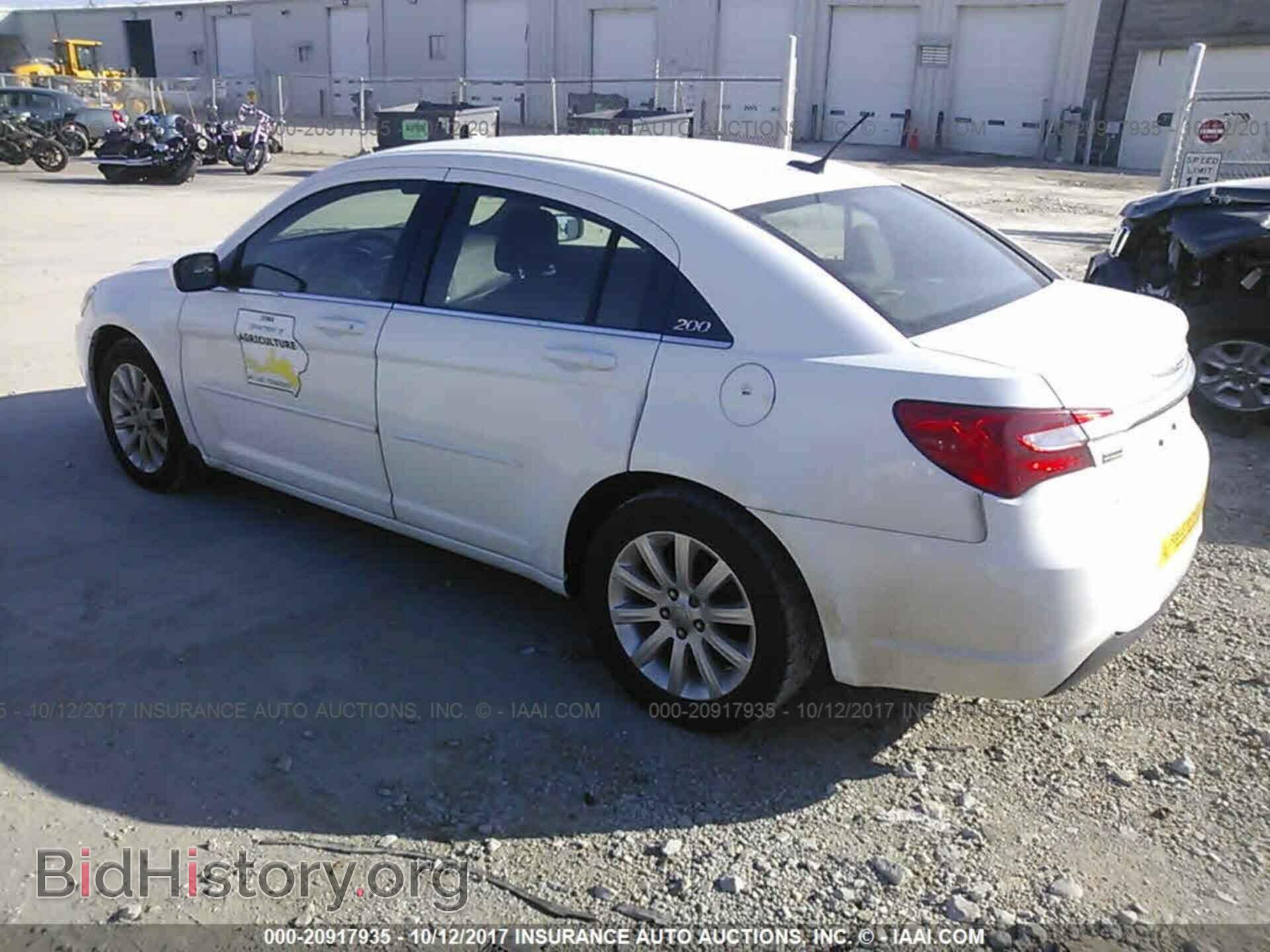 2013 Chrysler 200 - VIN: 1C3CCBBG8DN711162 - Фото 3