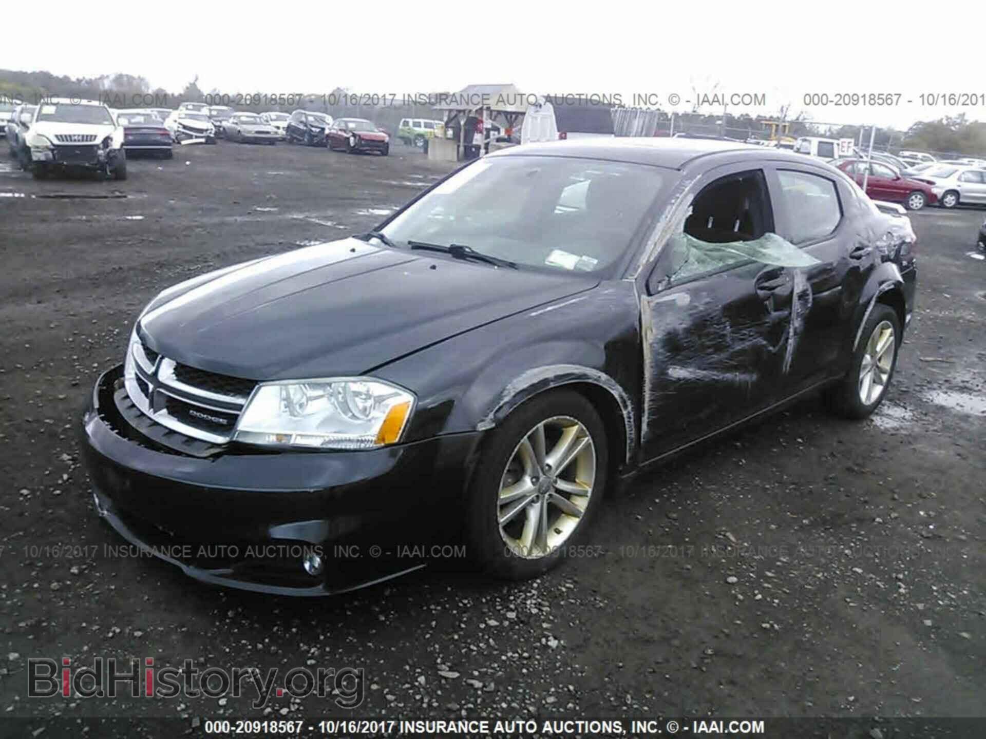 2011 Dodge Avenger - VIN: 1B3BD1FG3BN507022 - Фото 2