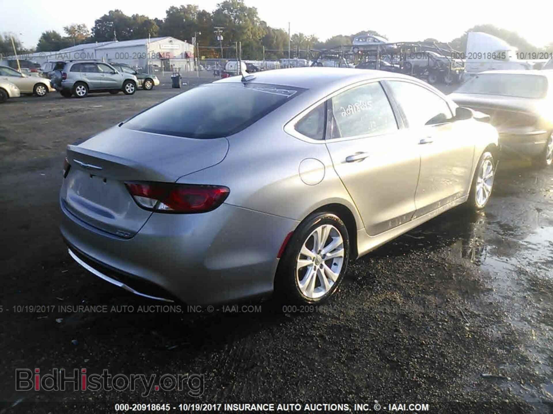 2016 Chrysler 200 - VIN: 1C3CCCAB1GN115276 - Photo 4