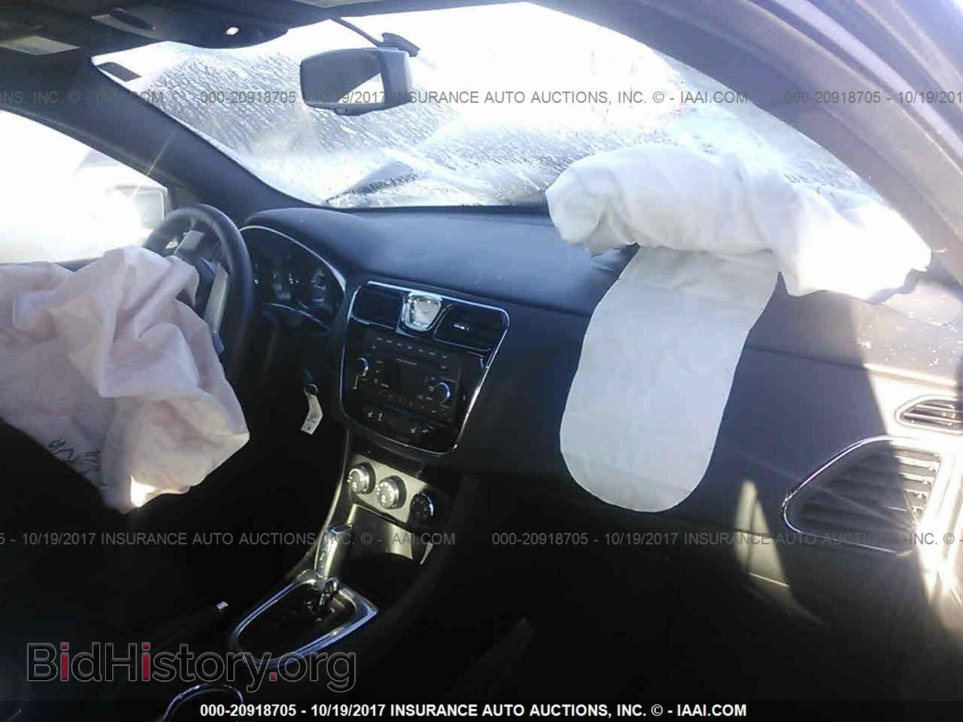 2013 Chrysler 200 - VIN: 1C3CCBCG0DN602452 - Фото 5