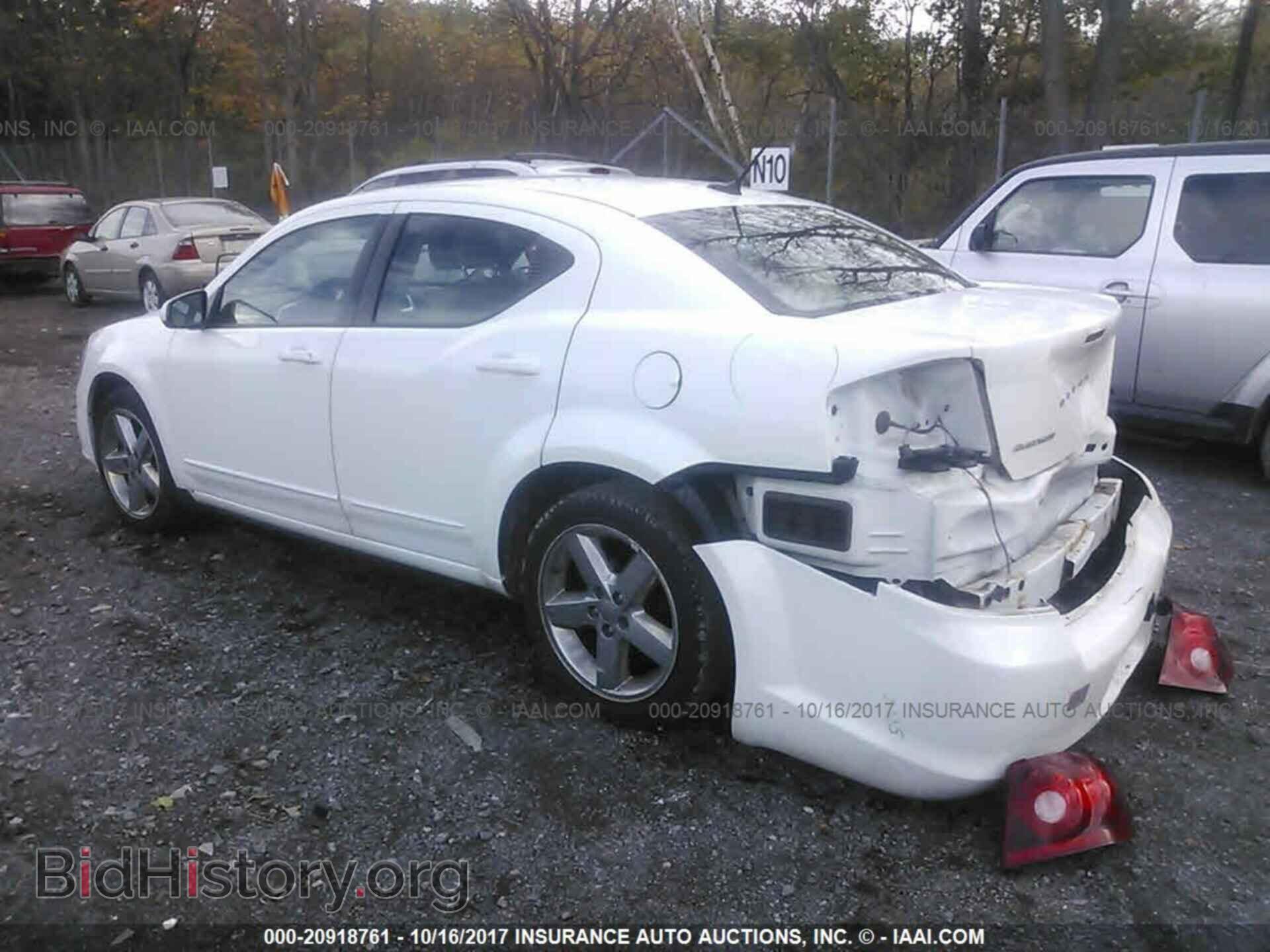 2011 Dodge Avenger - VIN: 1B3BD1FB8BN556902 - Фото 3