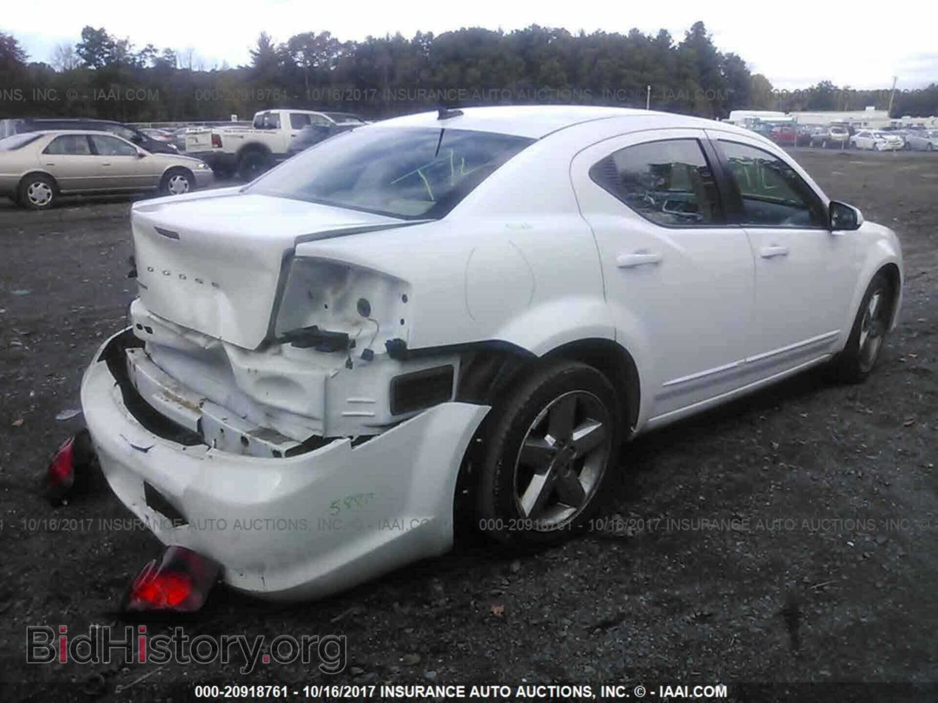 2011 Dodge Avenger - VIN: 1B3BD1FB8BN556902 - Фото 4