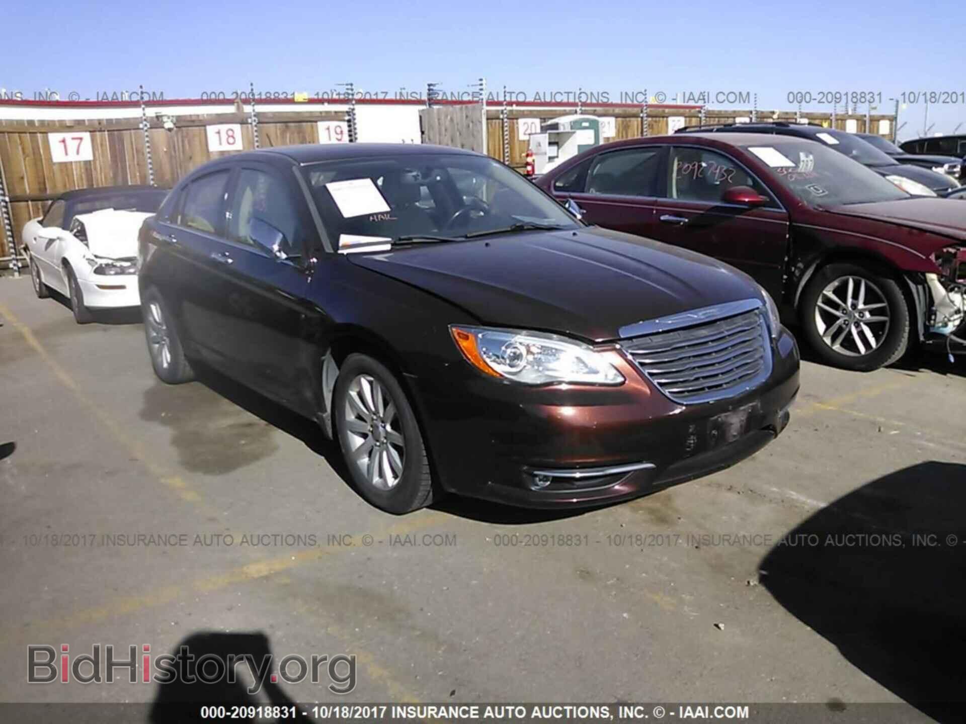 Photo 1C3CCBCG2DN556476 - Chrysler 200 2013
