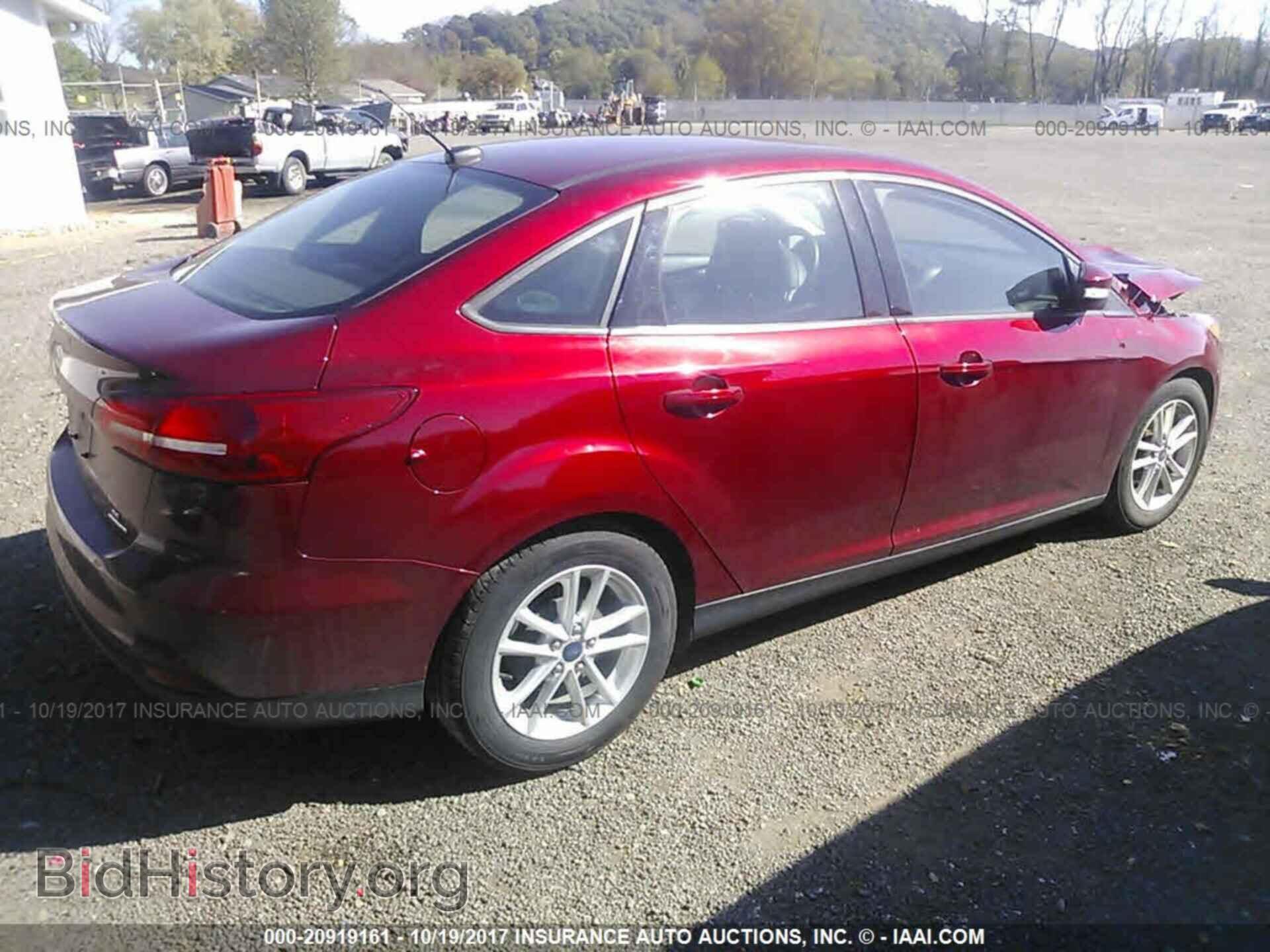 2015 Ford Focus - VIN: 1FADP3F22FL270304 - Фото 4