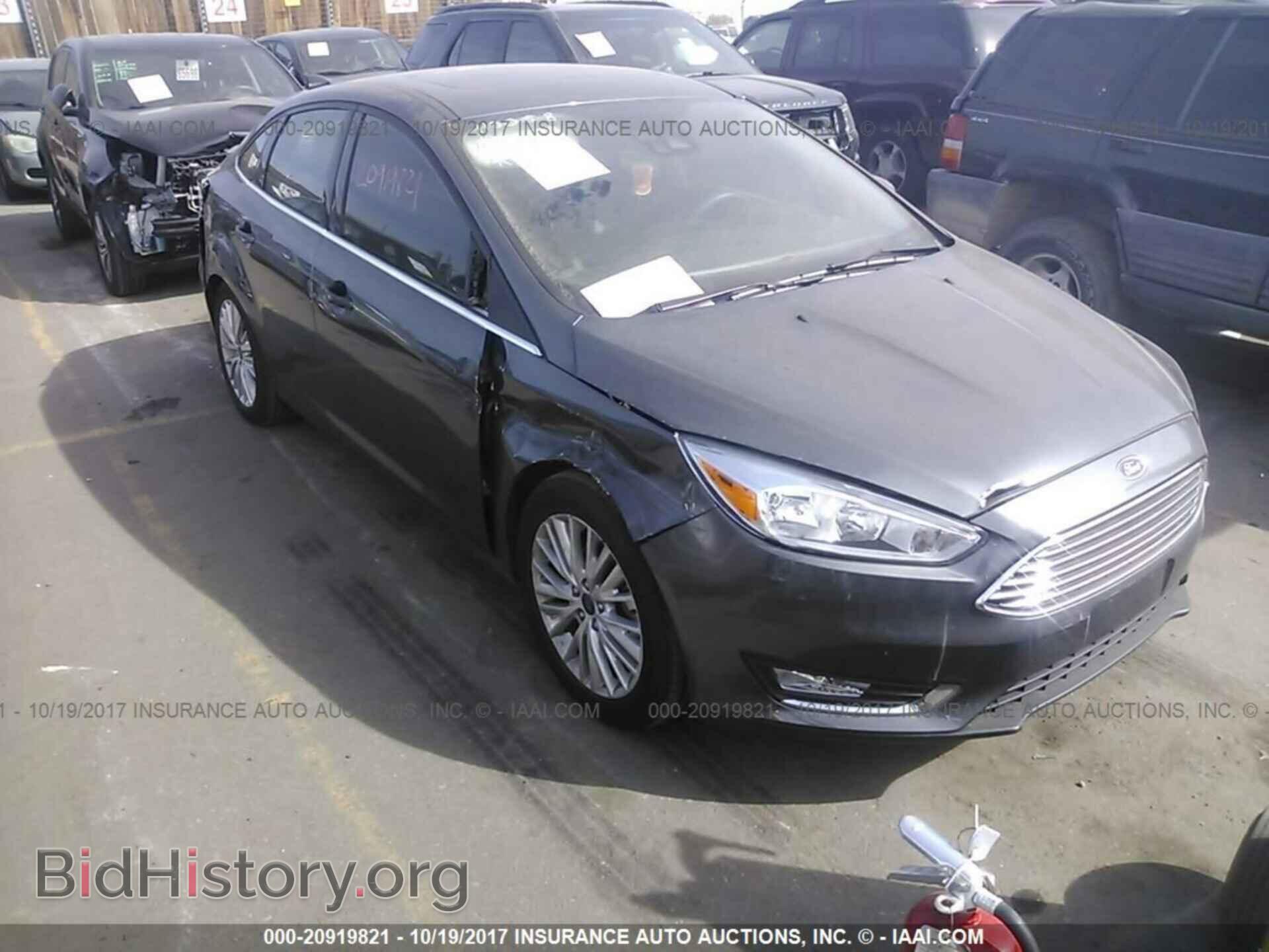 2017 Ford Focus - VIN: 1FADP3J29HL238766 - Photo 6