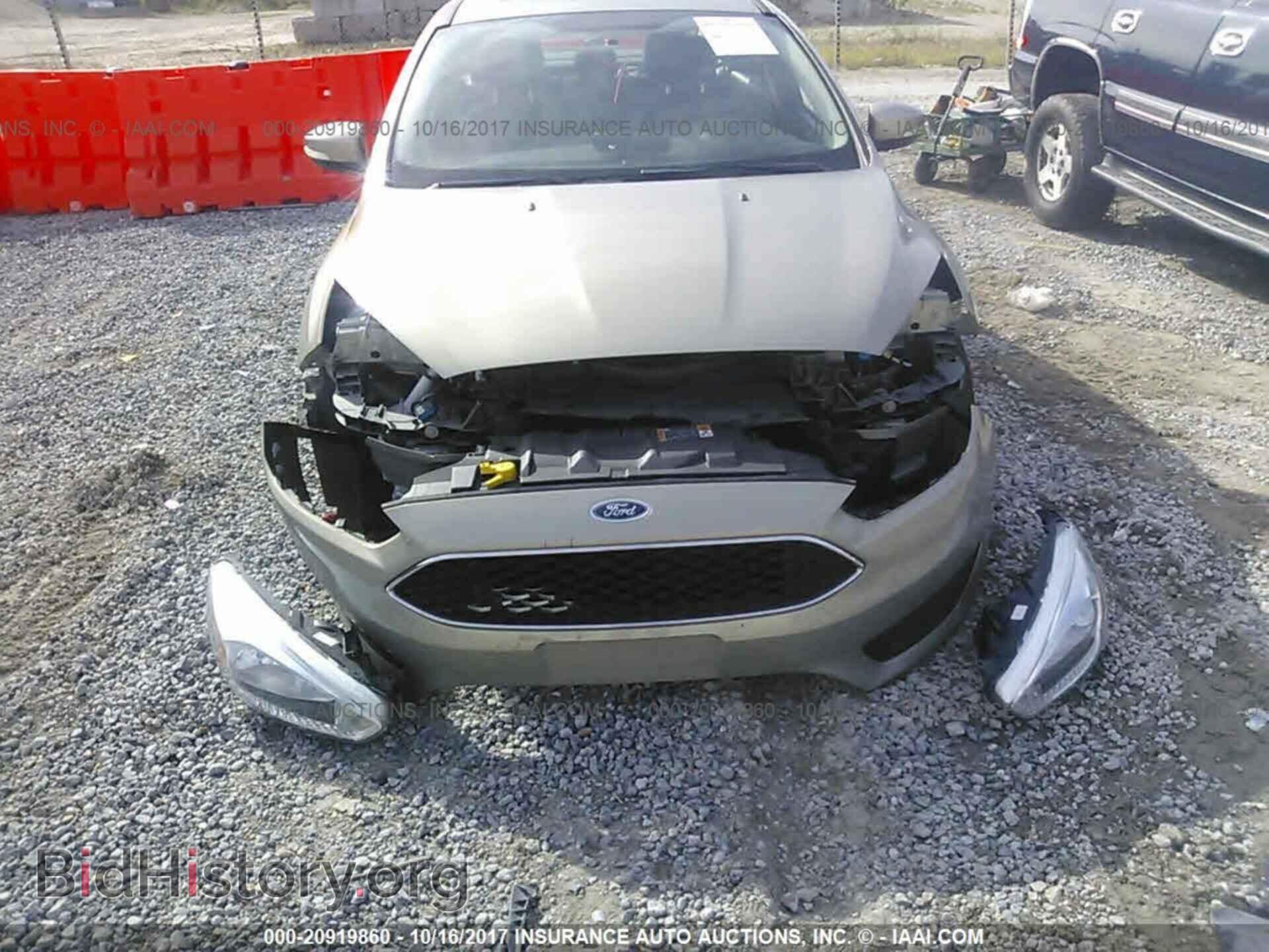 2015 Ford Focus - VIN: 1FADP3F28FL234620 - Photo 6