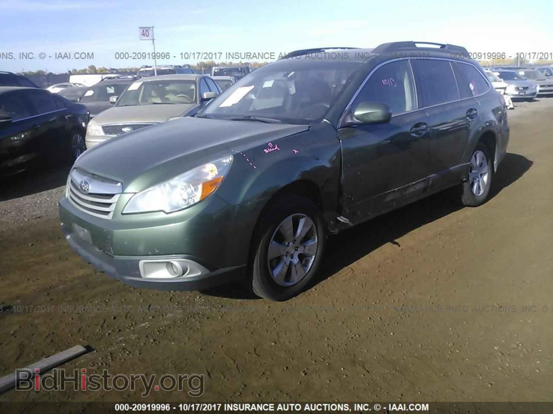 2011 Subaru Outback - VIN: 4S4BRBGC6B3319037 - Фото 2