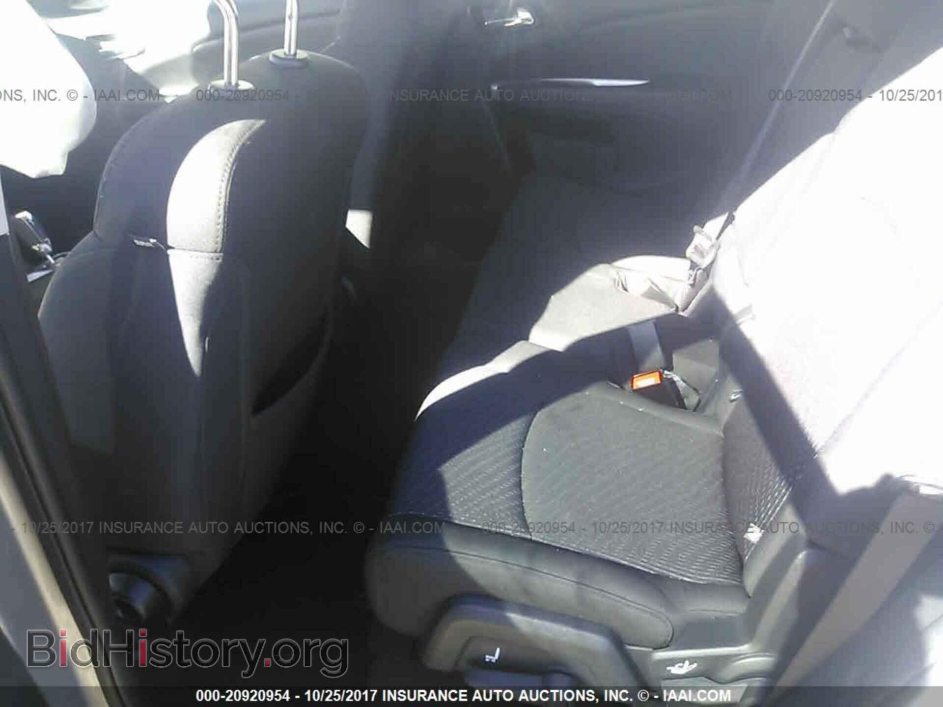 2017 Dodge Journey - VIN: 3C4PDCAB0HT636873 - Photo 8