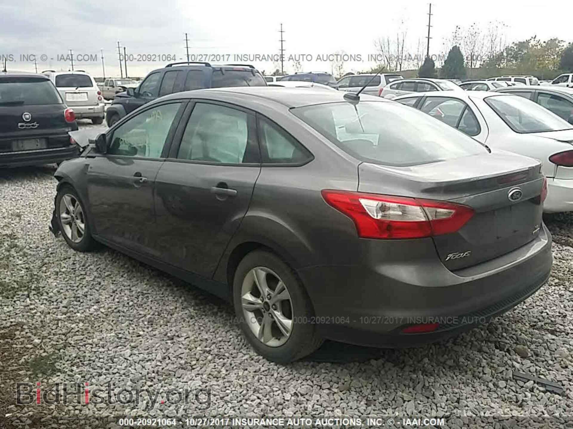 2013 Ford Focus - VIN: 1FADP3F24DL350734 - Photo 3