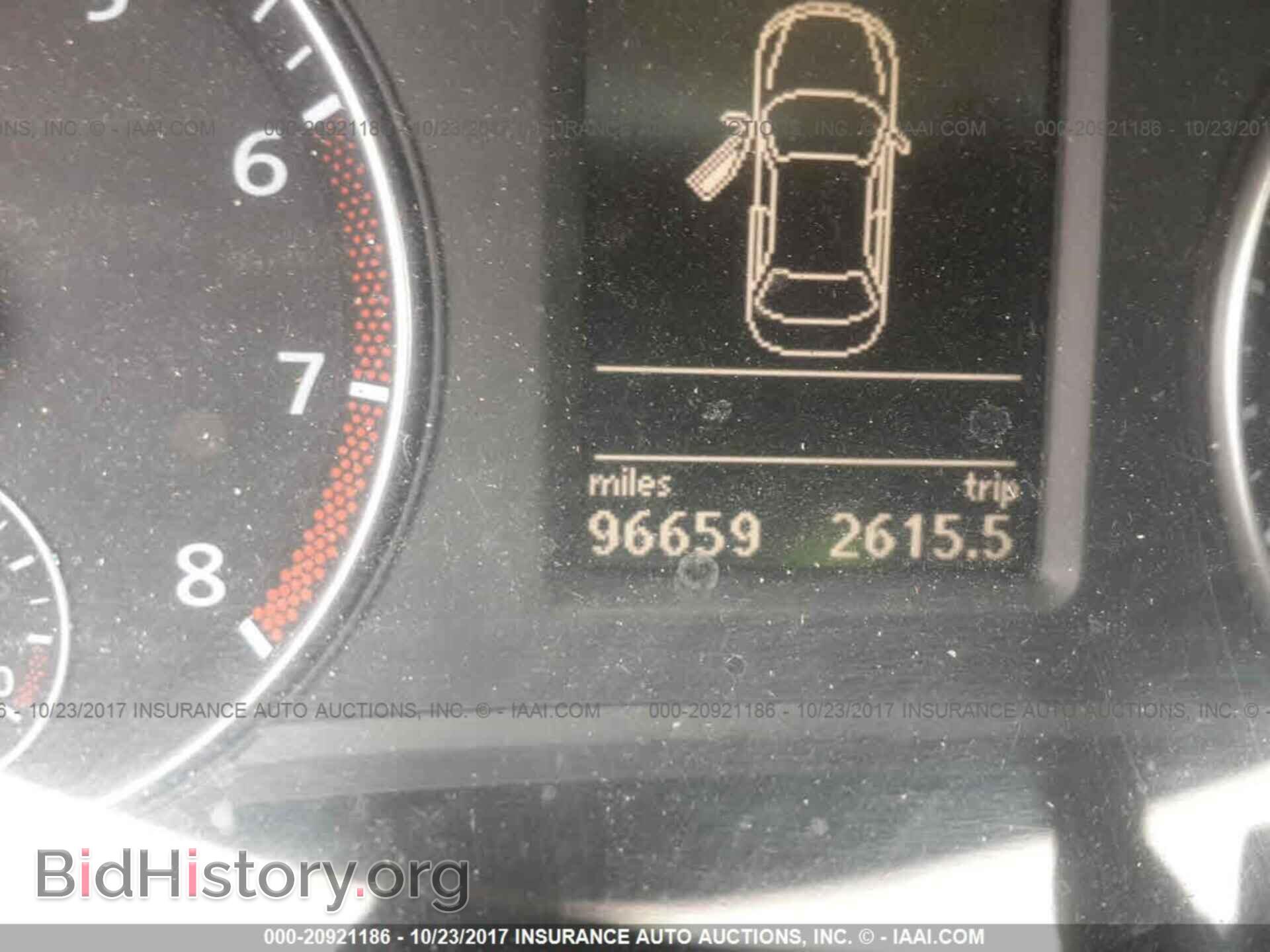 2012 Volkswagen Passat - VIN: 1VWCP7A32CC065992 - Photo 7