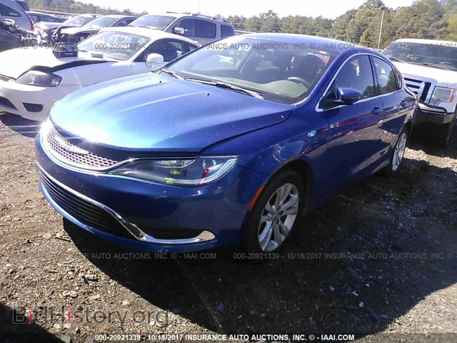 2015 Chrysler 200 - VIN: 1C3CCCAB6FN729304 - Photo 2